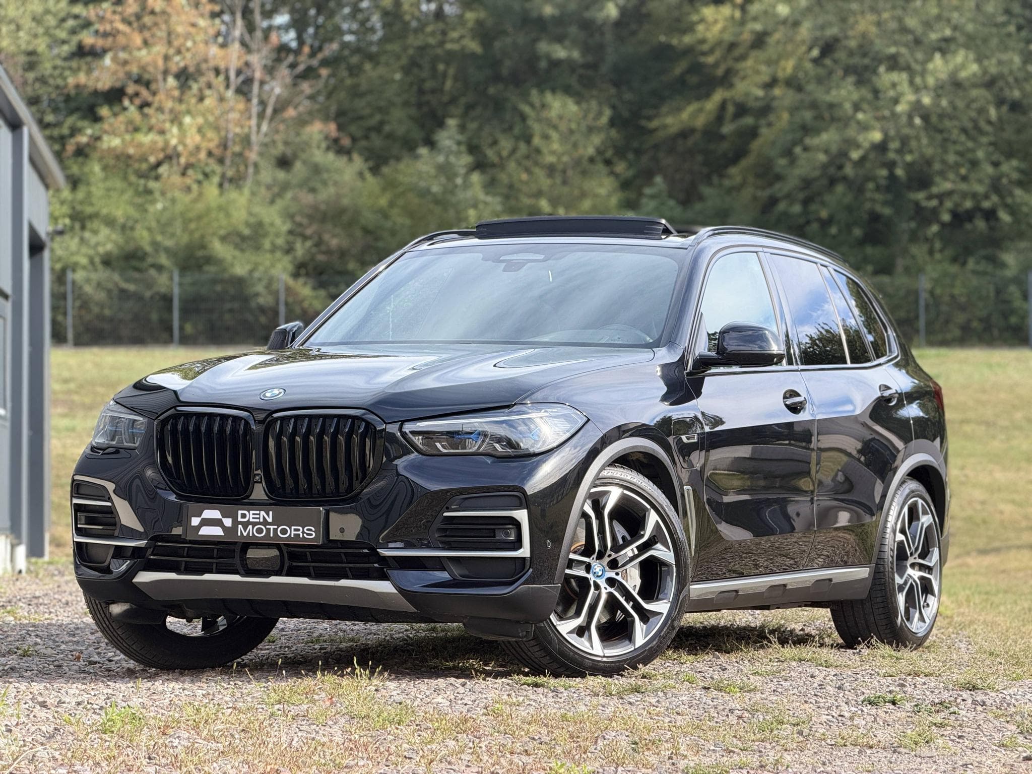 BMW X5 xDrive 45e xLine / TVA récup / Pack Innovation / Laser / 360 (2022) - Foto 2