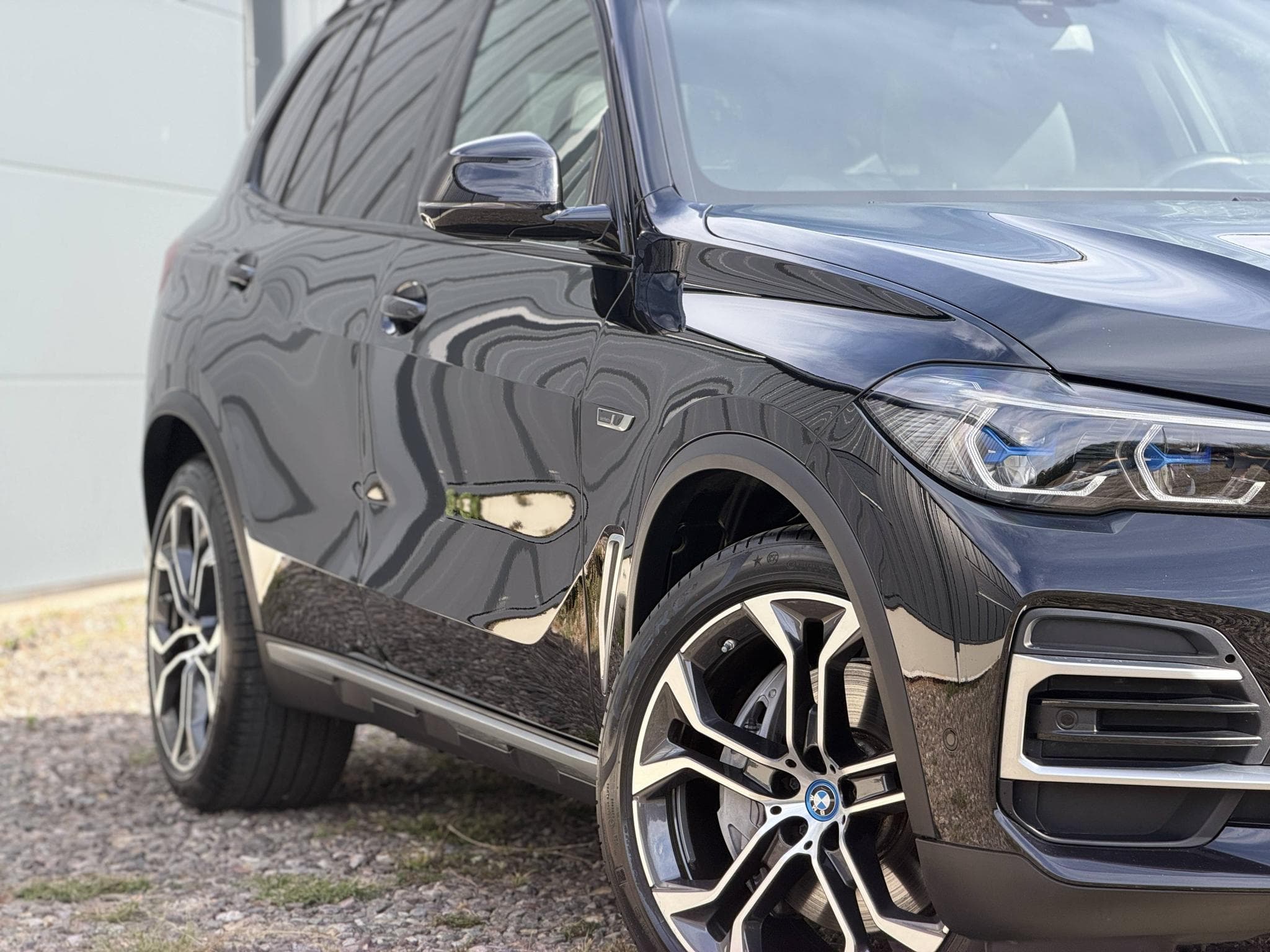 BMW X5 xDrive 45e xLine / TVA récup / Pack Innovation / Laser / 360 (2022) - Foto 23