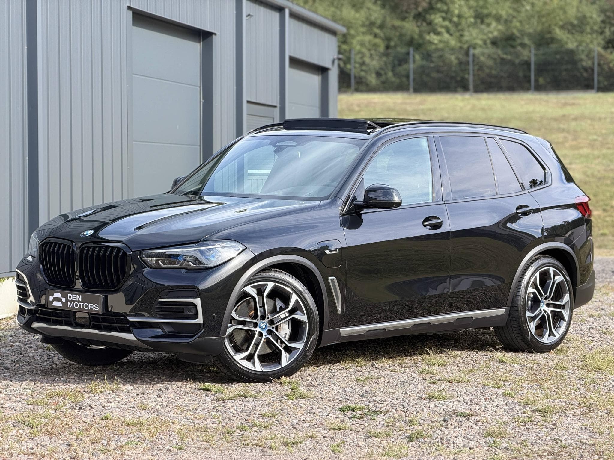 BMW X5 xDrive 45e xLine / TVA récup / Pack Innovation / Laser / 360 (2022) - Foto 28