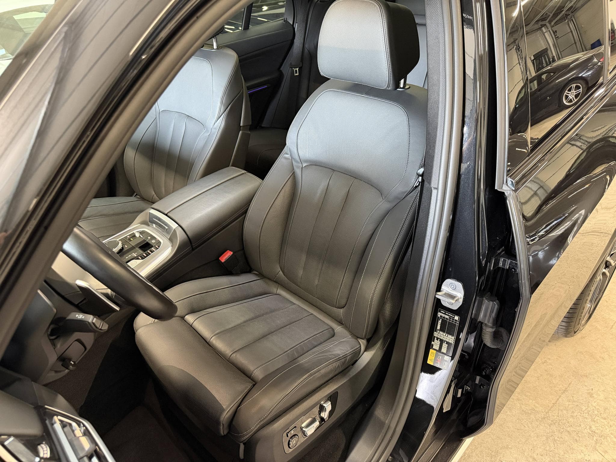 BMW X5 xDrive 45e xLine / TVA récup / Pack Innovation / Laser / 360 (2022) - Foto 42