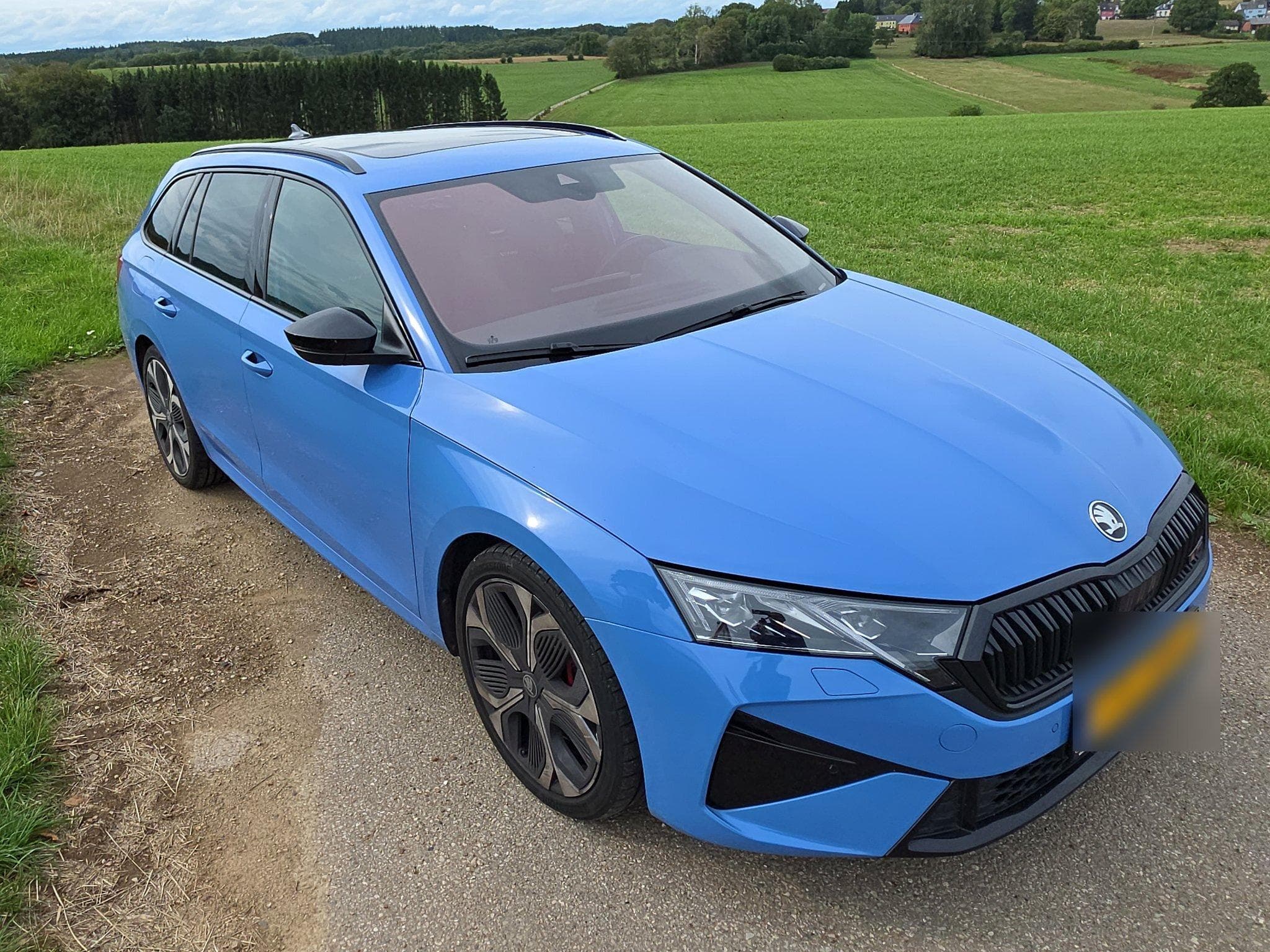 Skoda Octavia RS (2025) - Photo 4