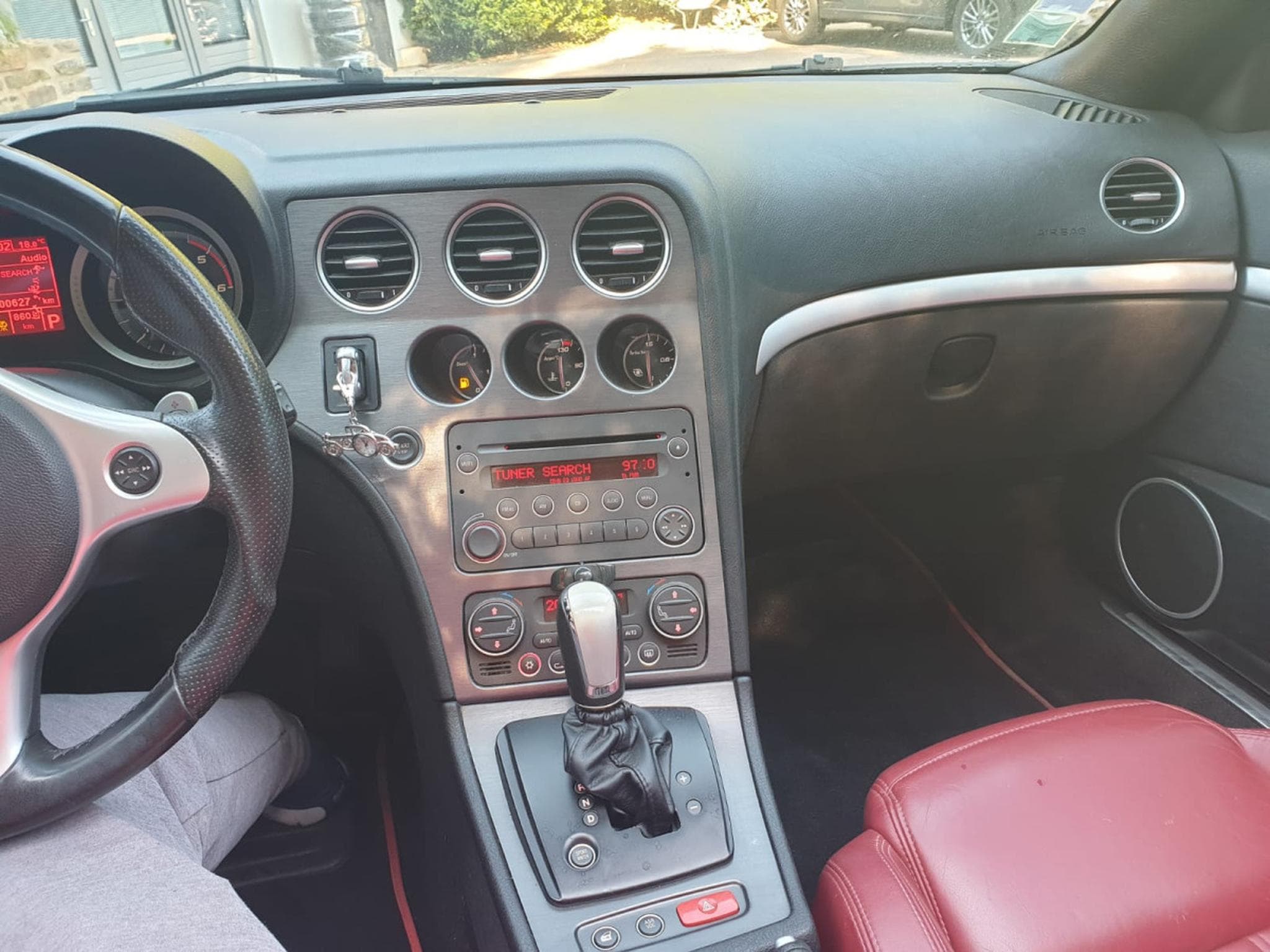 Alfa-Romeo Spider 2.4 JTD aut. (2010) - Photo 6