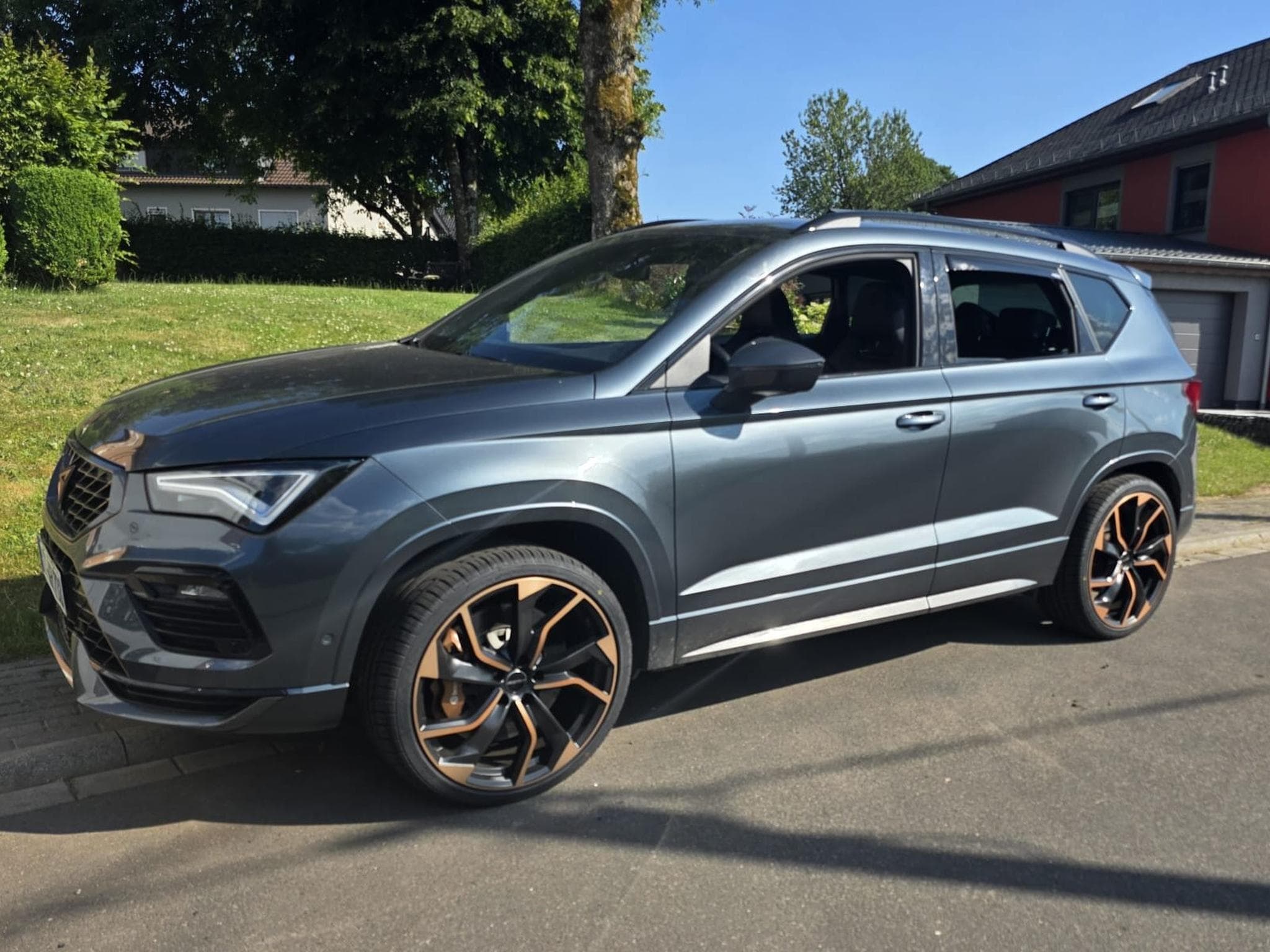 Cupra Ateca 2.0 TSI 4Drive 360PS DSG 7 (2021) - Photo 1