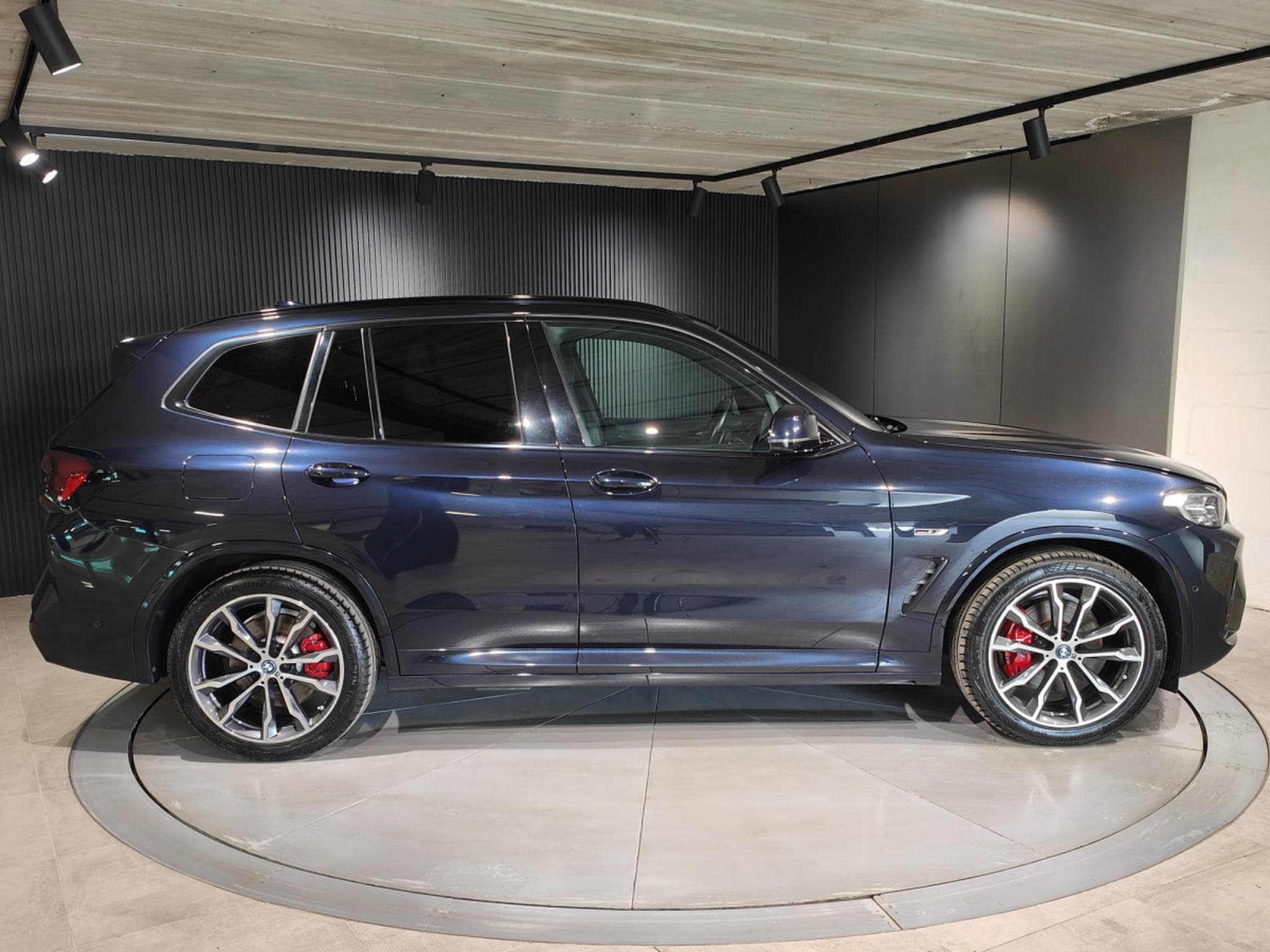 BMW X3 XDRIVE 30E PHEV PACK M CARPLAY CAMERA TOIT PANO OUVRANT CUIR (2022) - Photo 2