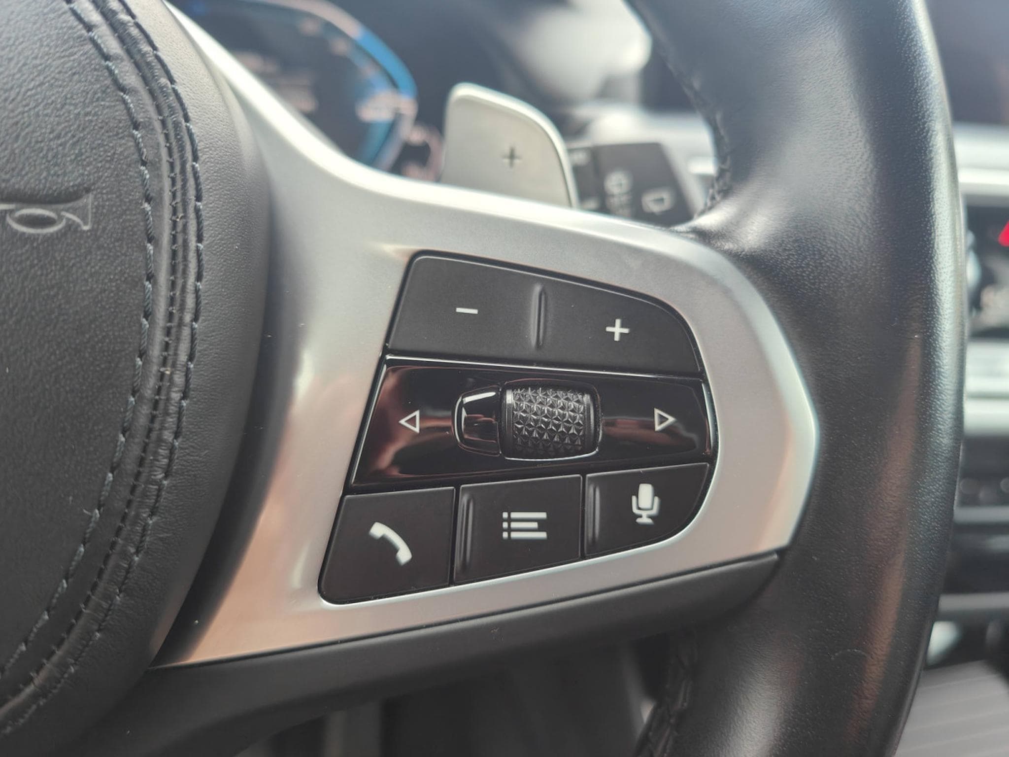 BMW X3 XDRIVE 30E PHEV PACK M CARPLAY CAMERA TOIT PANO OUVRANT CUIR (2022) - Photo 21