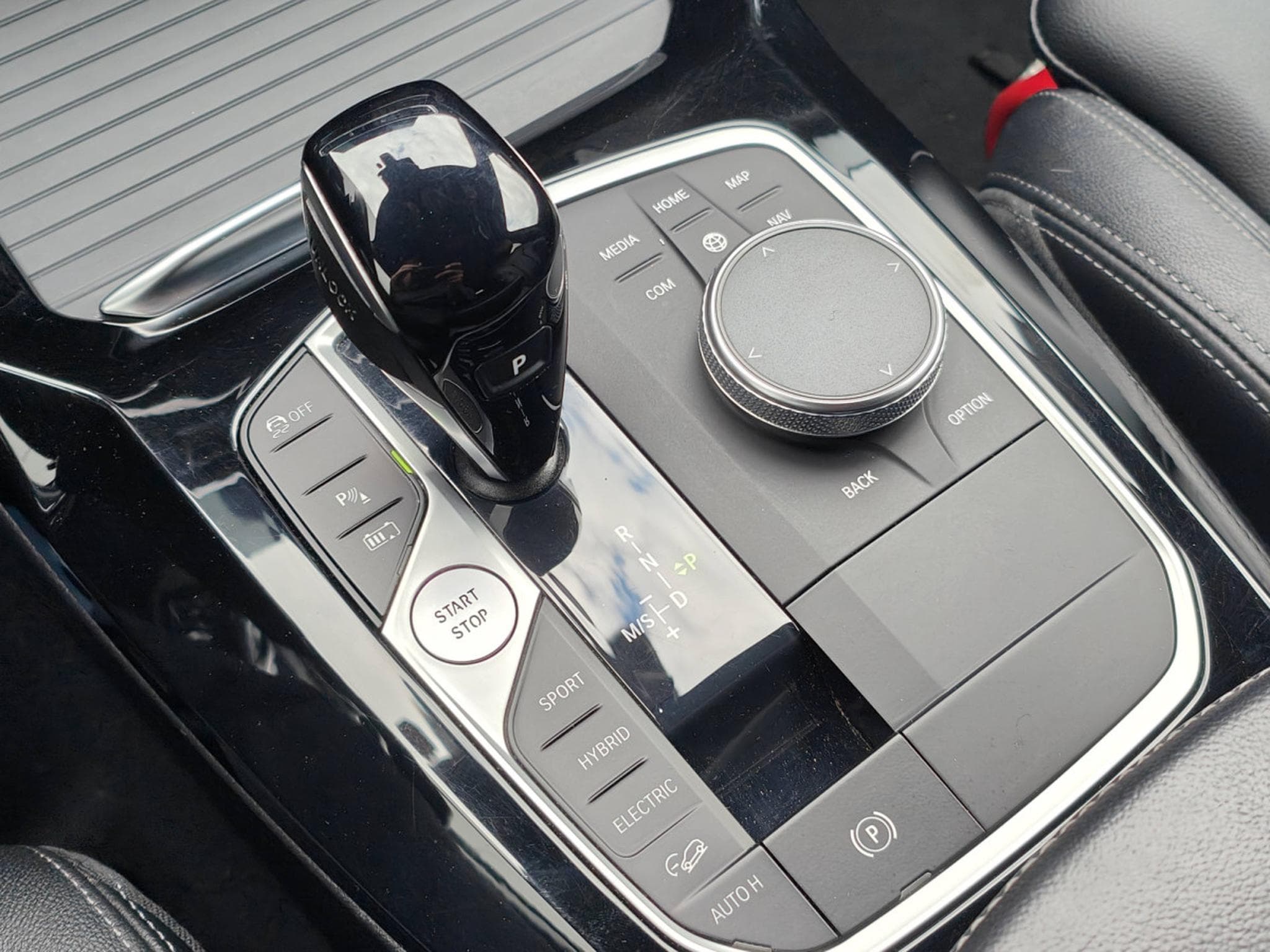 BMW X3 XDRIVE 30E PHEV PACK M CARPLAY CAMERA TOIT PANO OUVRANT CUIR (2022) - Photo 26