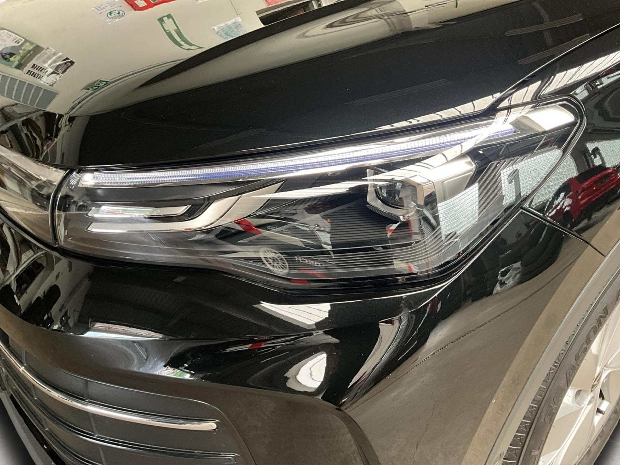 VW Tiguan Life+DSG+P.Info.+AHK+LED+Navi (2025) - Foto 9