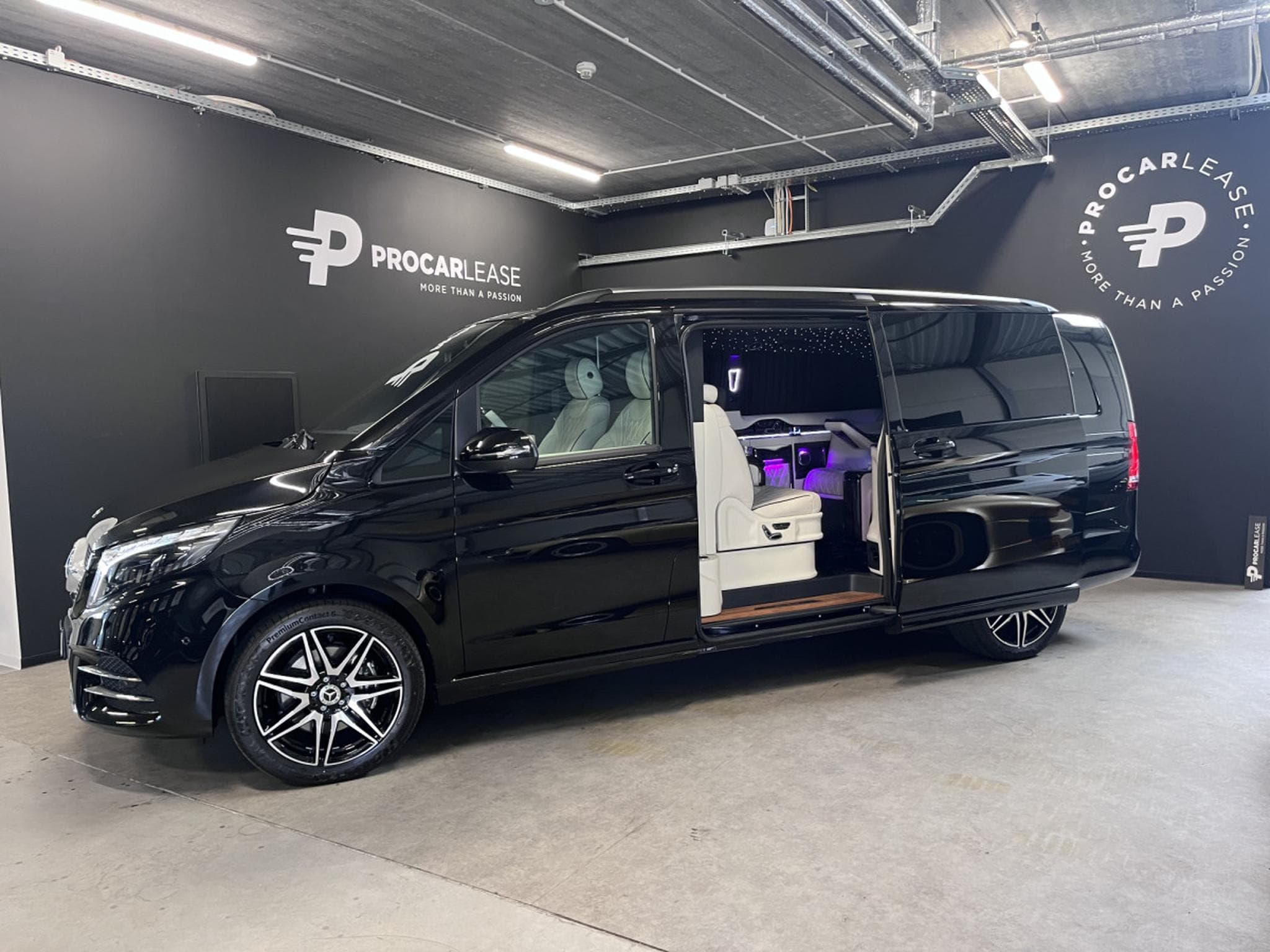 Mercedes V 300 V300 D VIP EXTRA LANG L3/ STOCK/**FULL** (2024) - Photo 2