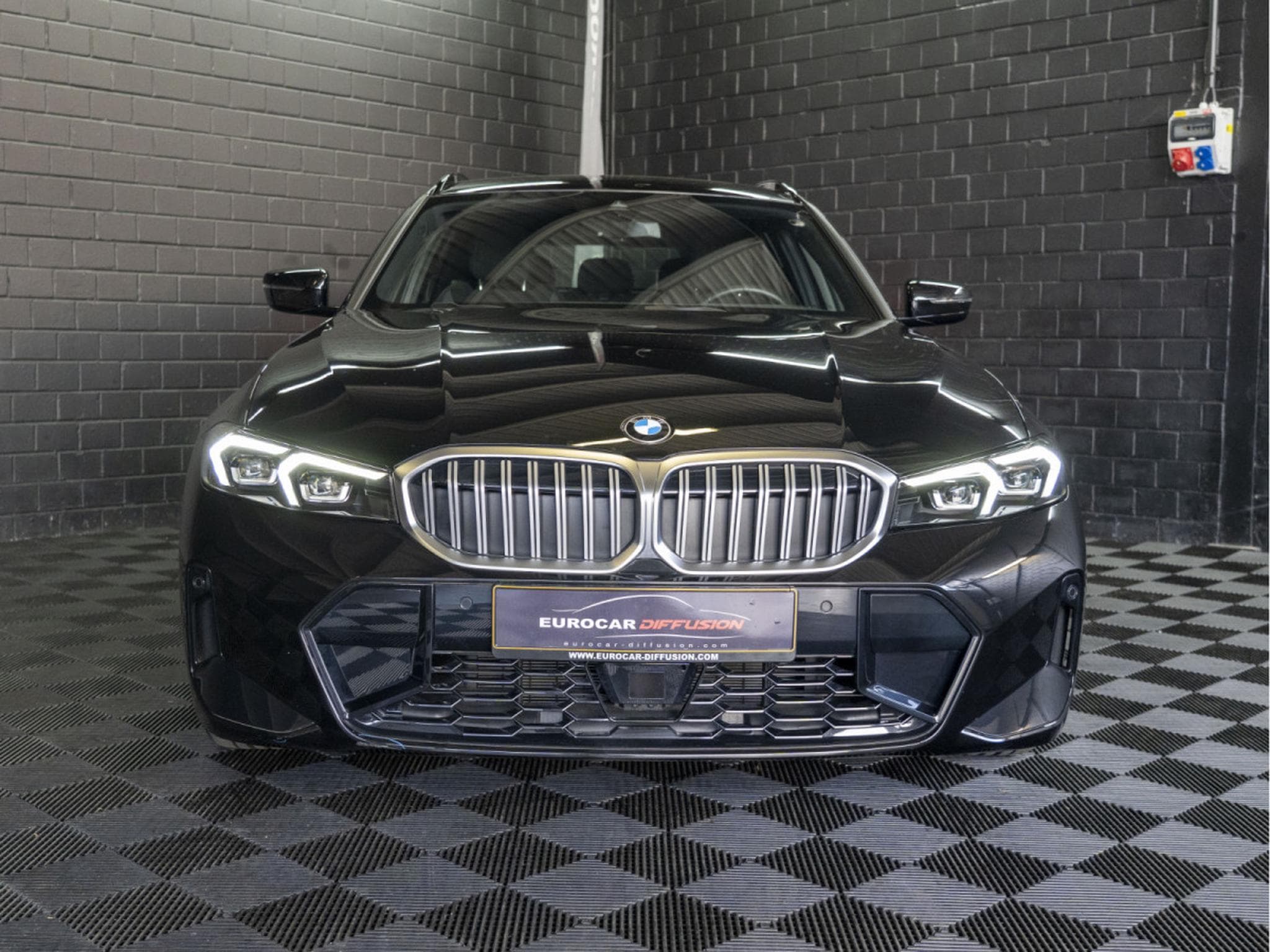 BMW 330 330i xDrive M-Sport Touring 245CV *Hayon*ACC*Sièges chauffan (2025) - Photo 2
