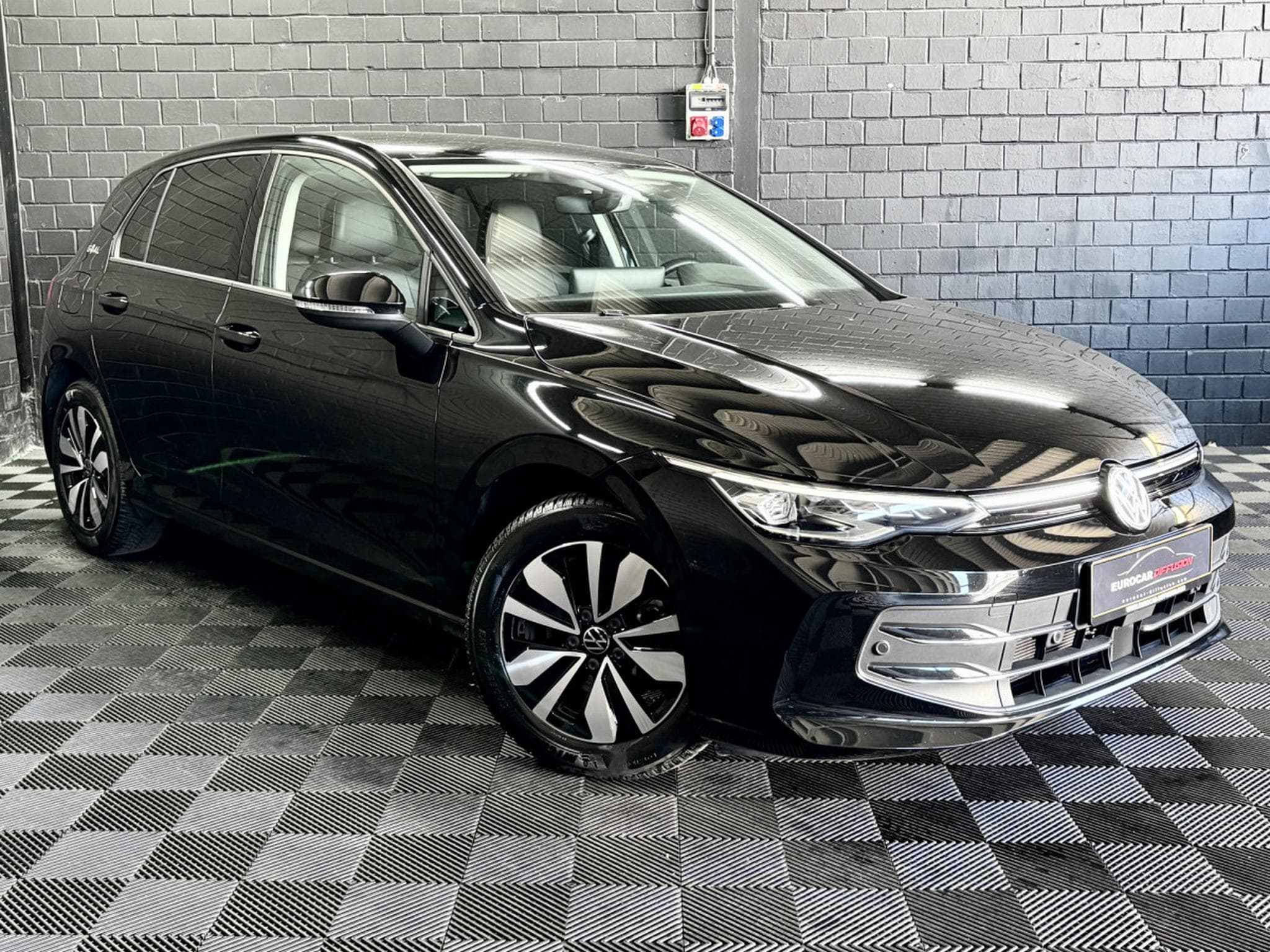 VW Golf Goal 2.0 TDI DSG7 150 CV ** Attelage ** Caméra ** (2025) - Photo 3