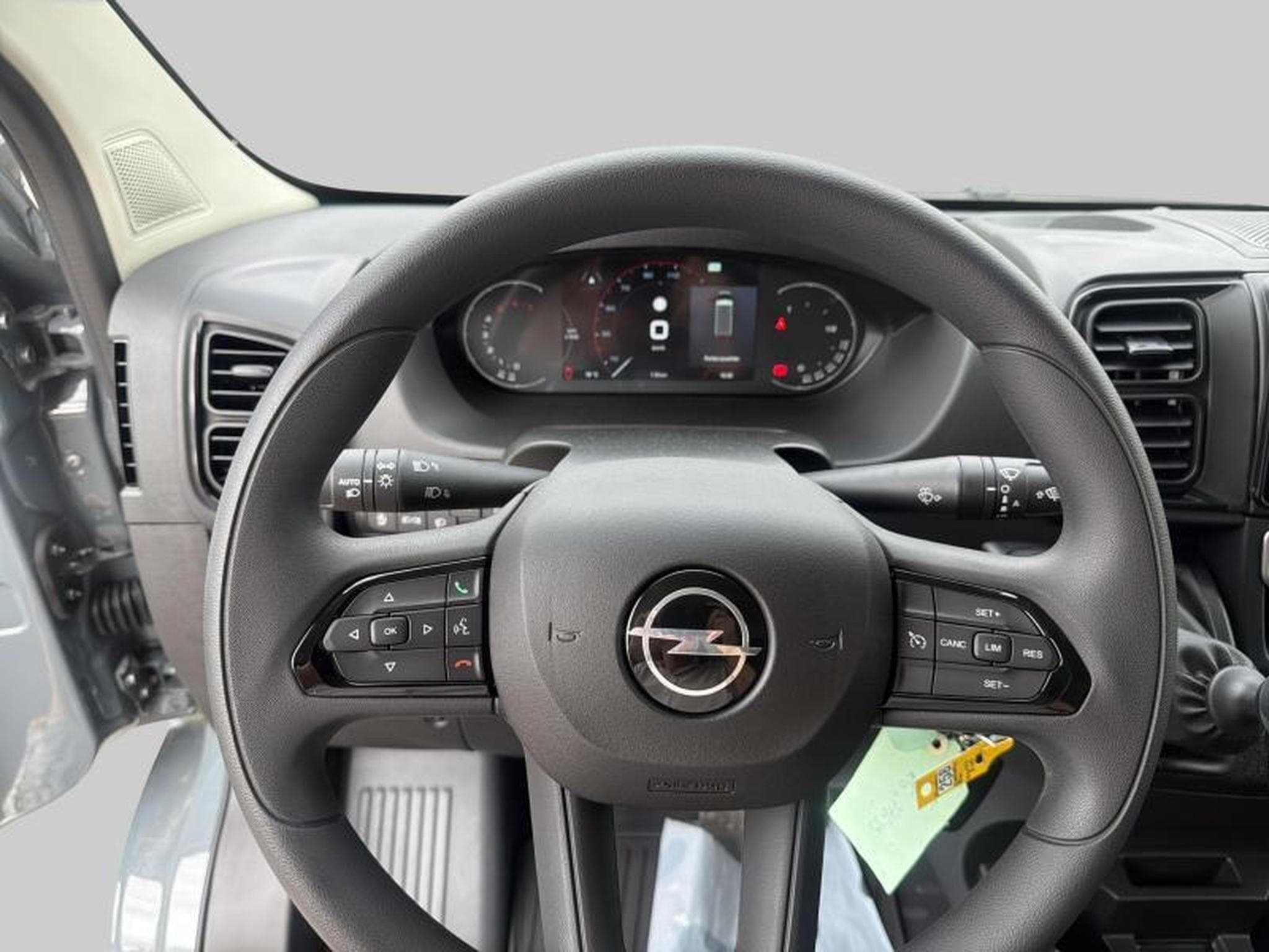 Opel Movano L2H2 (2025) - Photo 14
