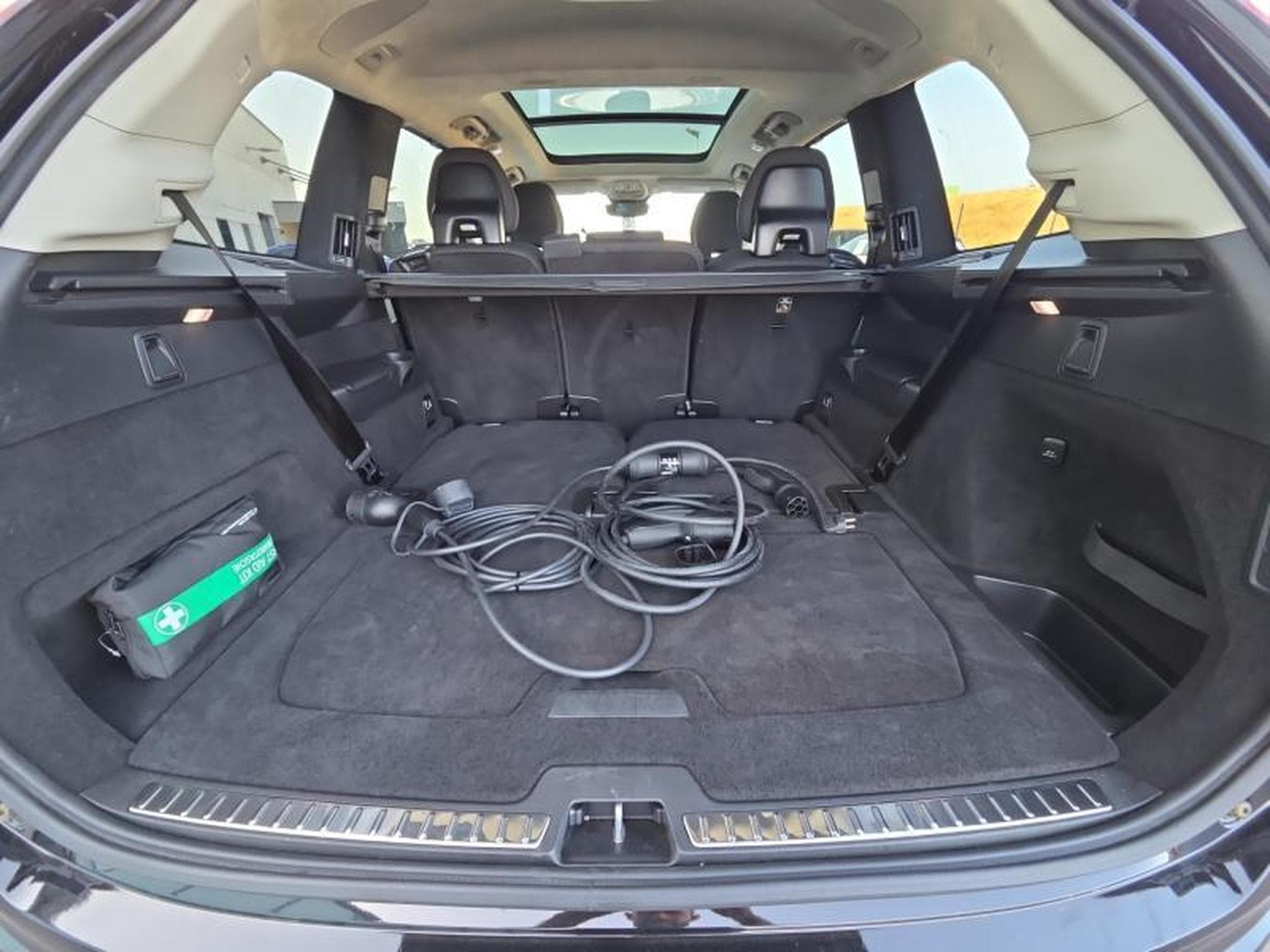 Volvo XC90 T8 Ultra Dark Auto / Essence (2025) - Foto 19