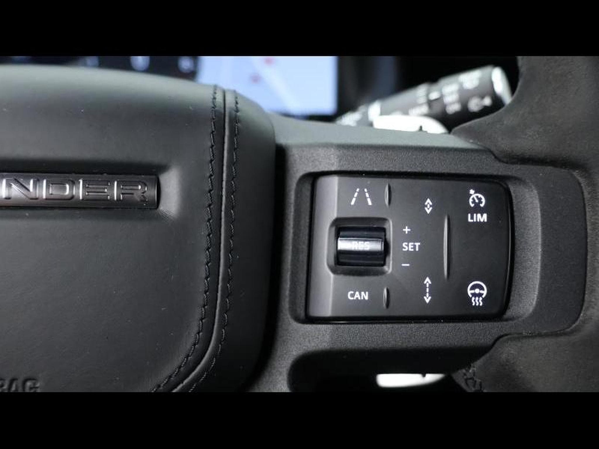 Land-Rover Defender 110 P525 V8 Auto (2022) - Photo 18
