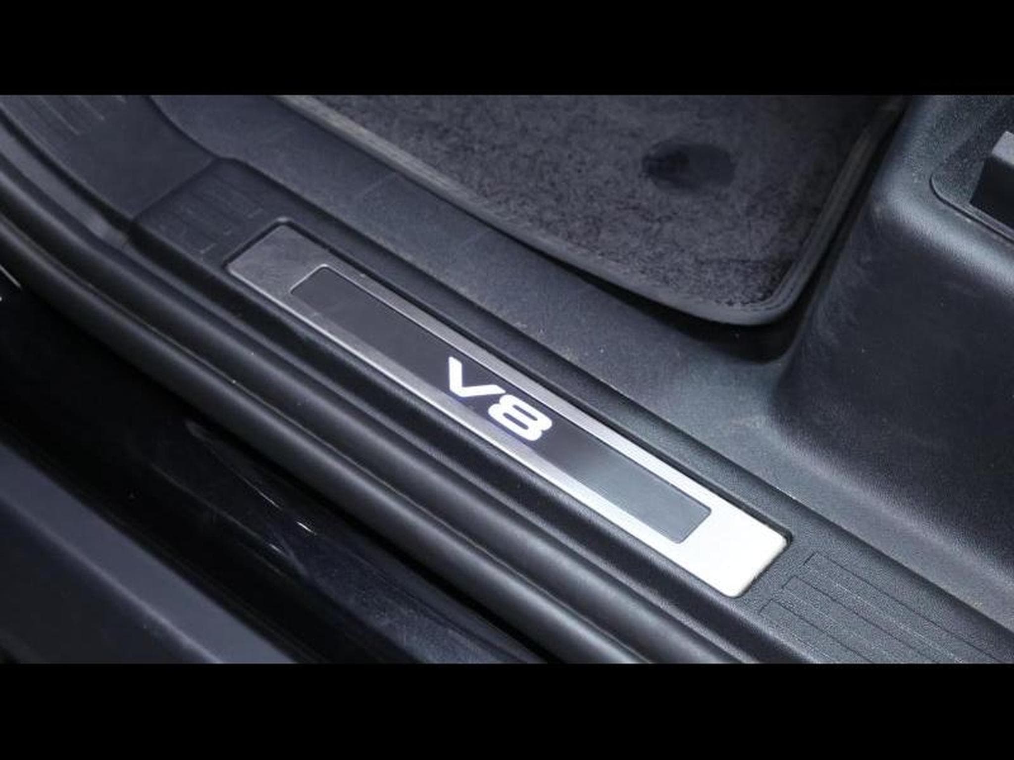 Land-Rover Defender 110 P525 V8 Auto (2022) - Photo 30