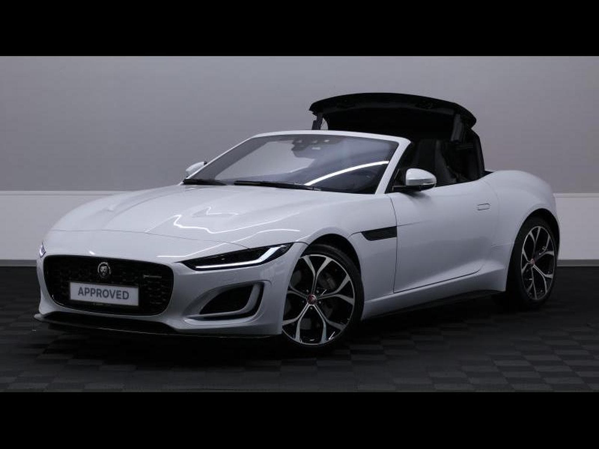Jaguar F-Type P300 R-Dynamic RWD Convertible (2022) - Foto 2