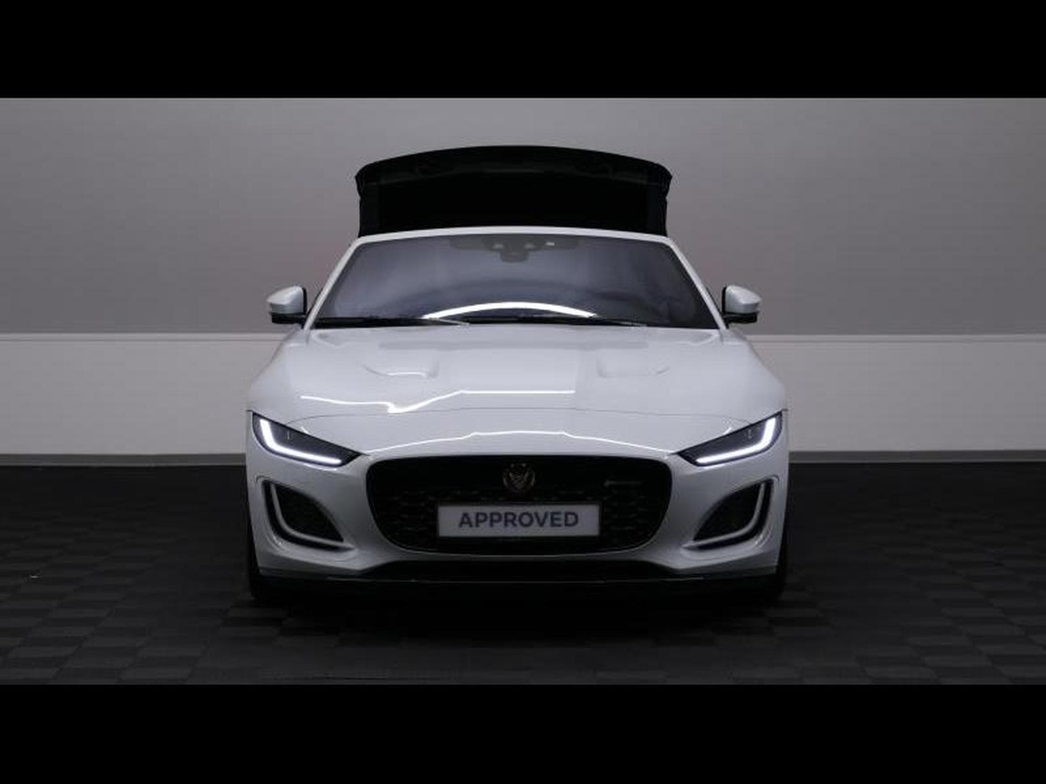 Jaguar F-Type P300 R-Dynamic RWD Convertible (2022) - Foto 5