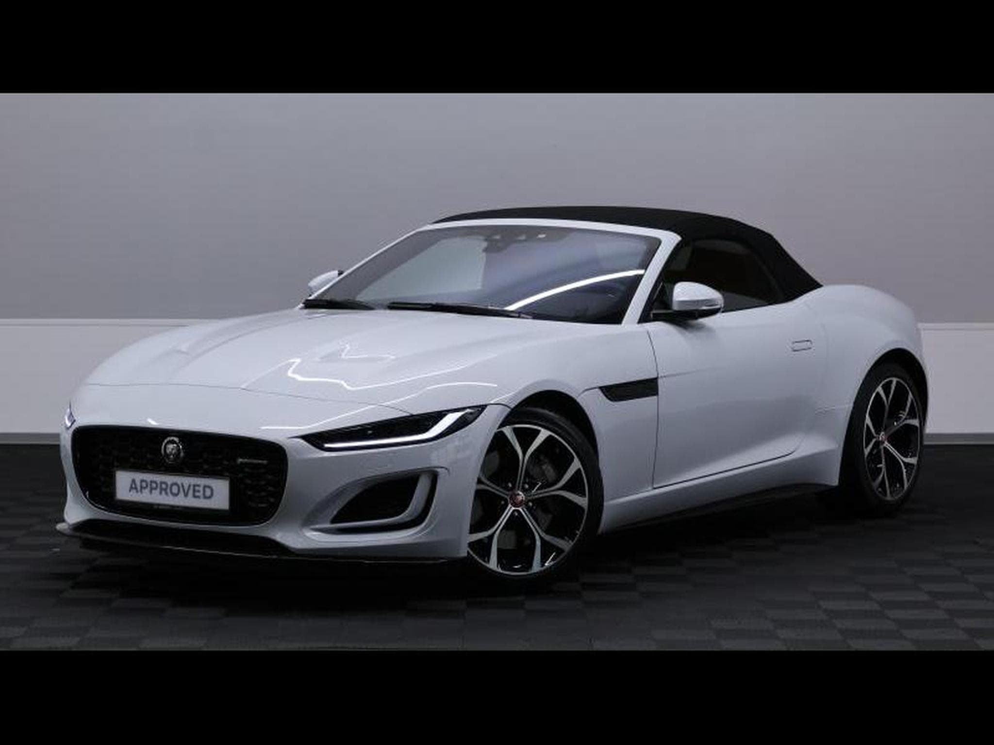 Jaguar F-Type P300 R-Dynamic RWD Convertible (2022) - Foto 3