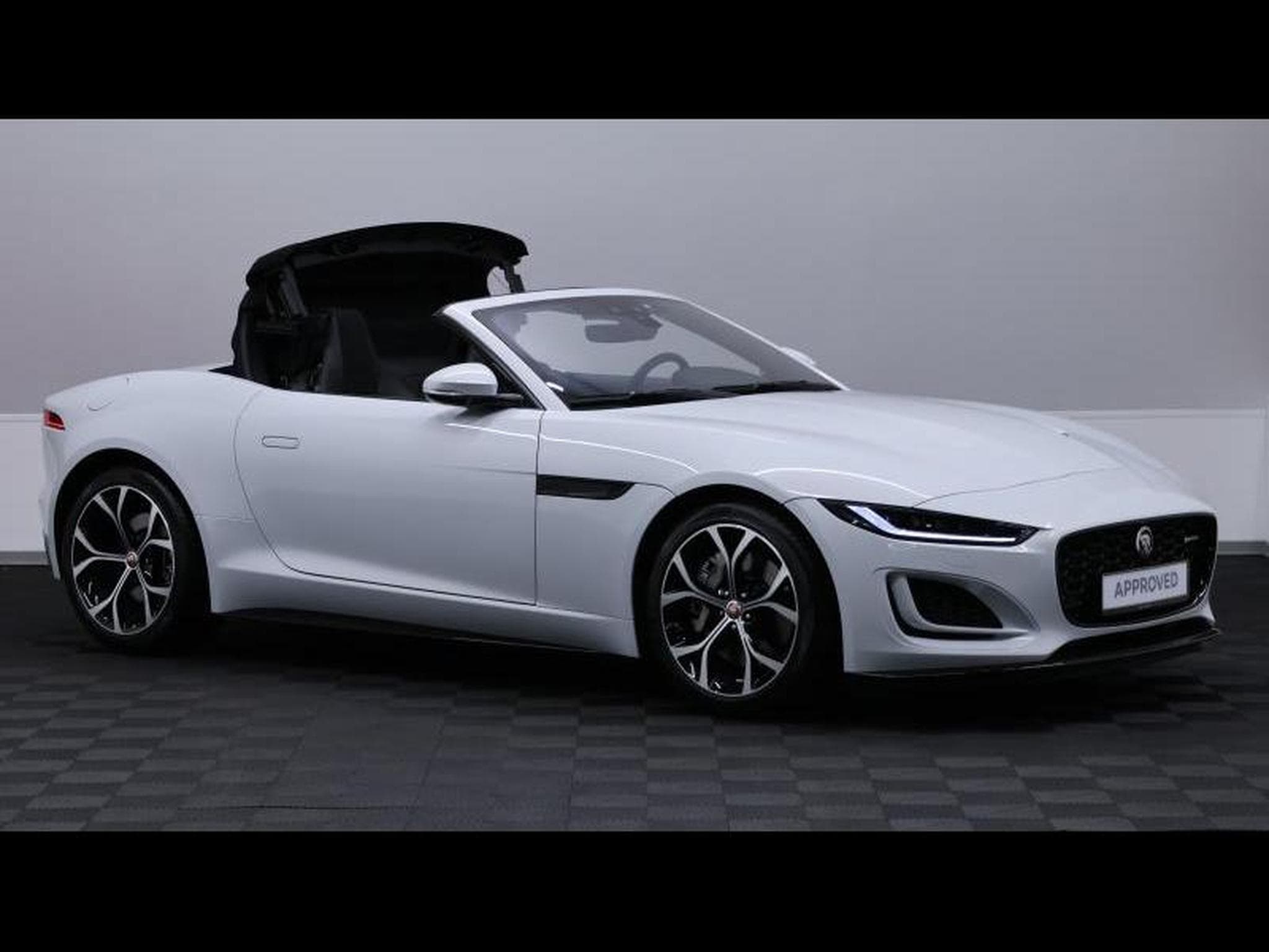 Jaguar F-Type P300 R-Dynamic RWD Convertible (2022) - Foto 8
