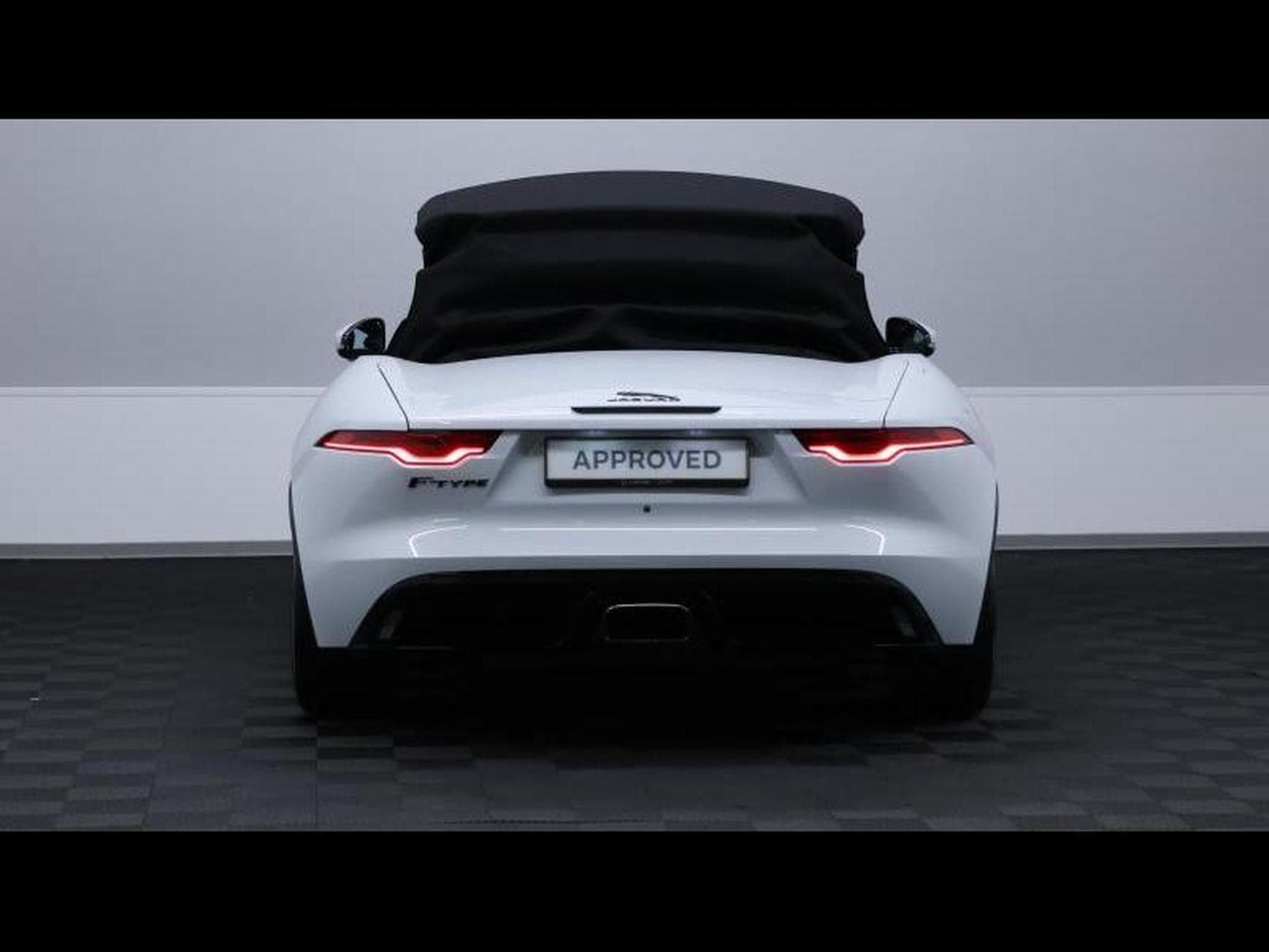 Jaguar F-Type P300 R-Dynamic RWD Convertible (2022) - Foto 18