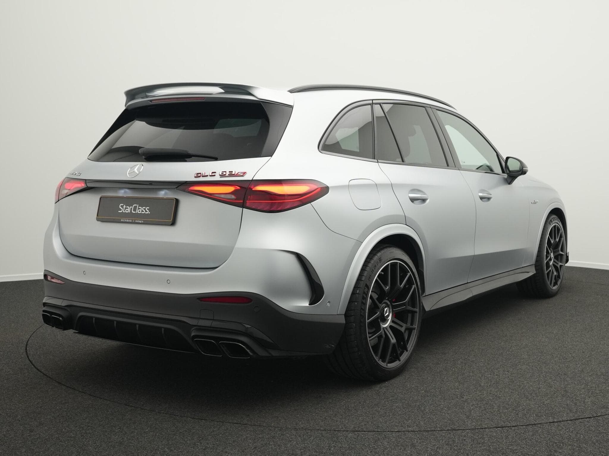 Mercedes GLC 63 AMG GLC 63S E Performance (2024) - Photo 3
