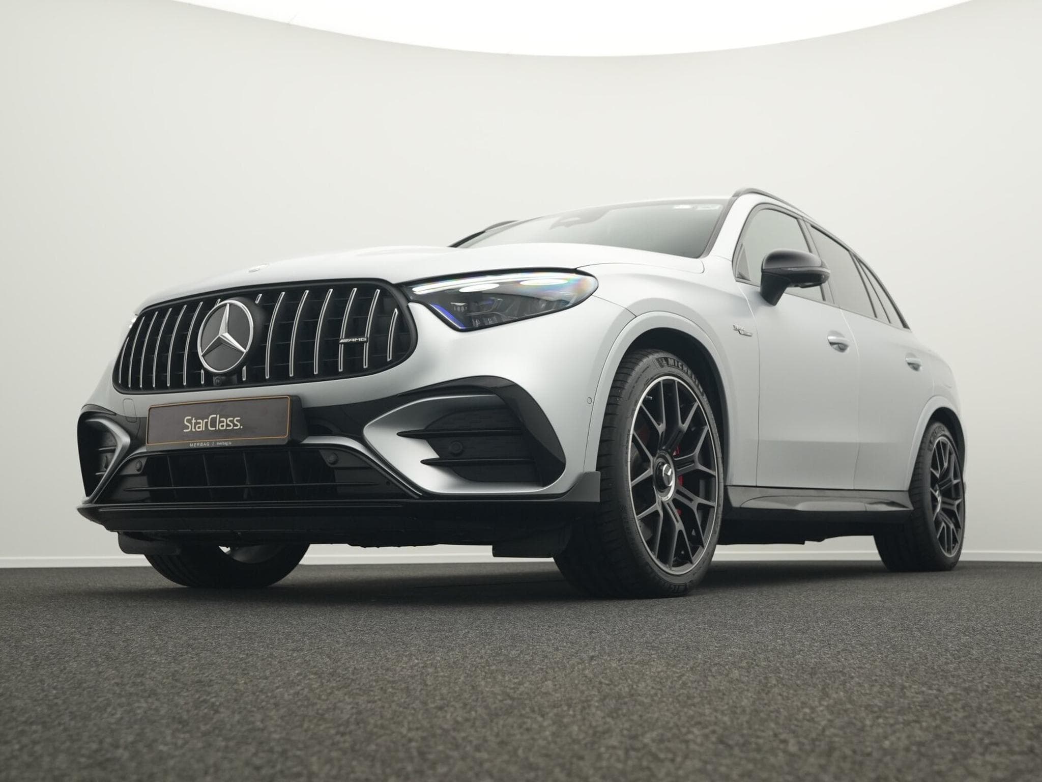Mercedes GLC 63 AMG GLC 63S E Performance (2024) - Photo 10