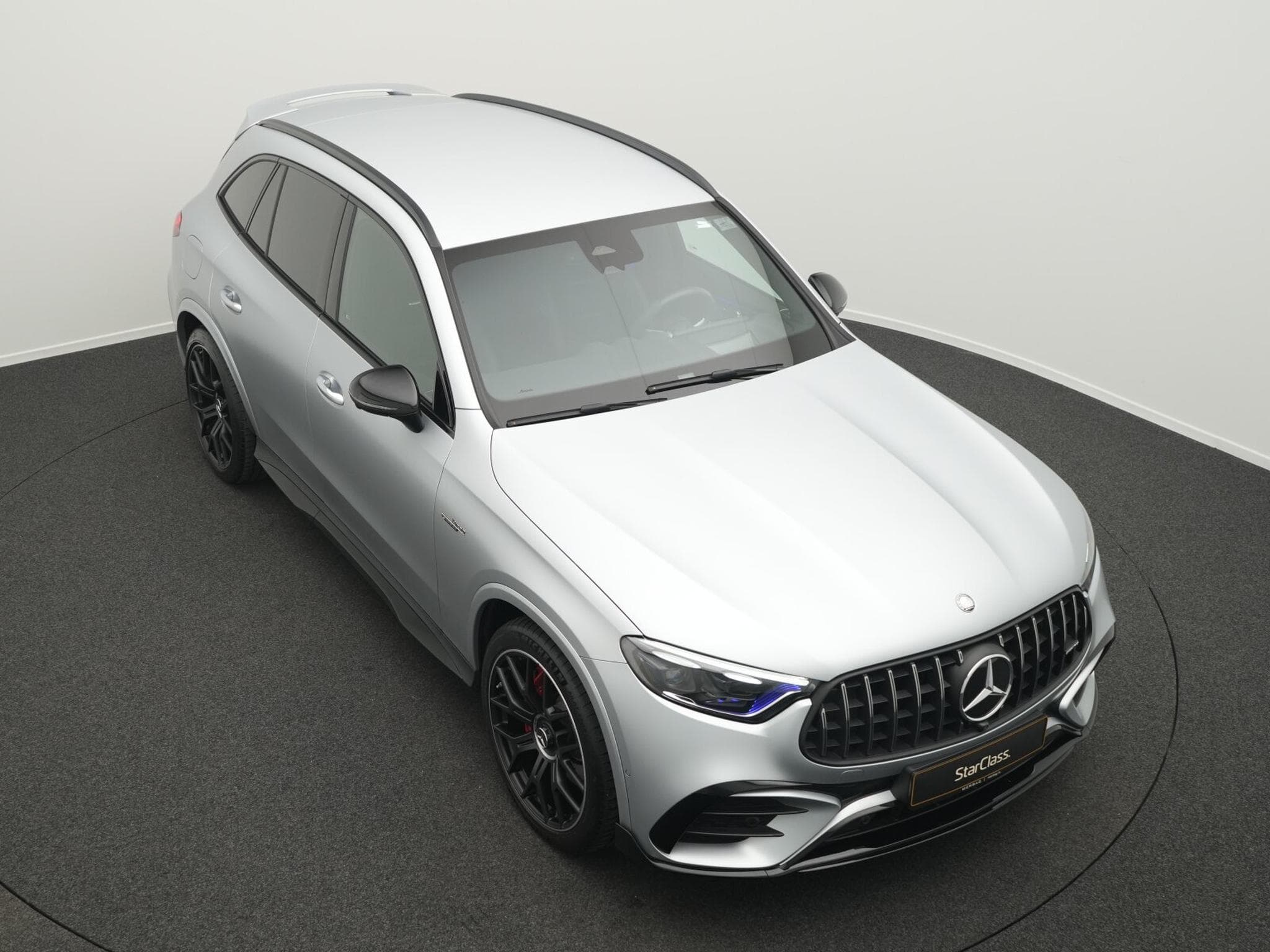 Mercedes GLC 63 AMG GLC 63S E Performance (2024) - Photo 12