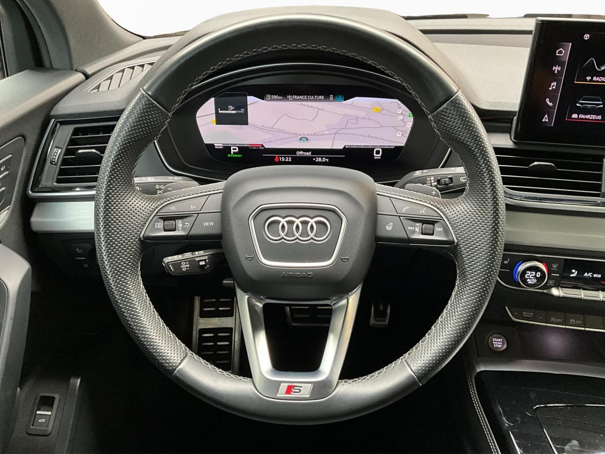 Audi SQ5 SB+Quattro+TipTronic+P.Premium+Pano+StandH+AHK (2023) - Photo 10