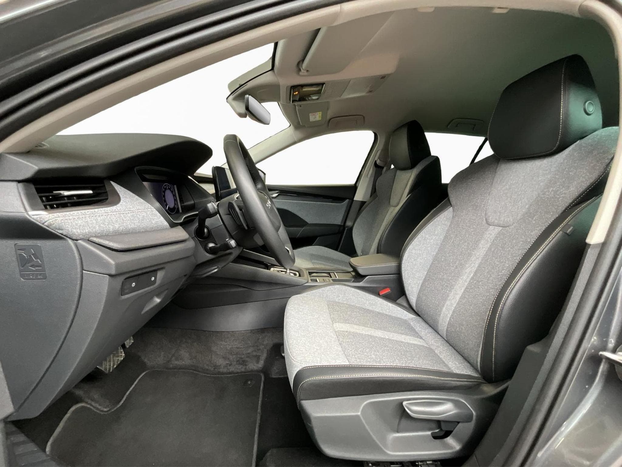 Skoda Octavia Selection+DSG+LODGE+P.Comfort+Light&View+P.Ass.-Drive (2025) - Photo 11