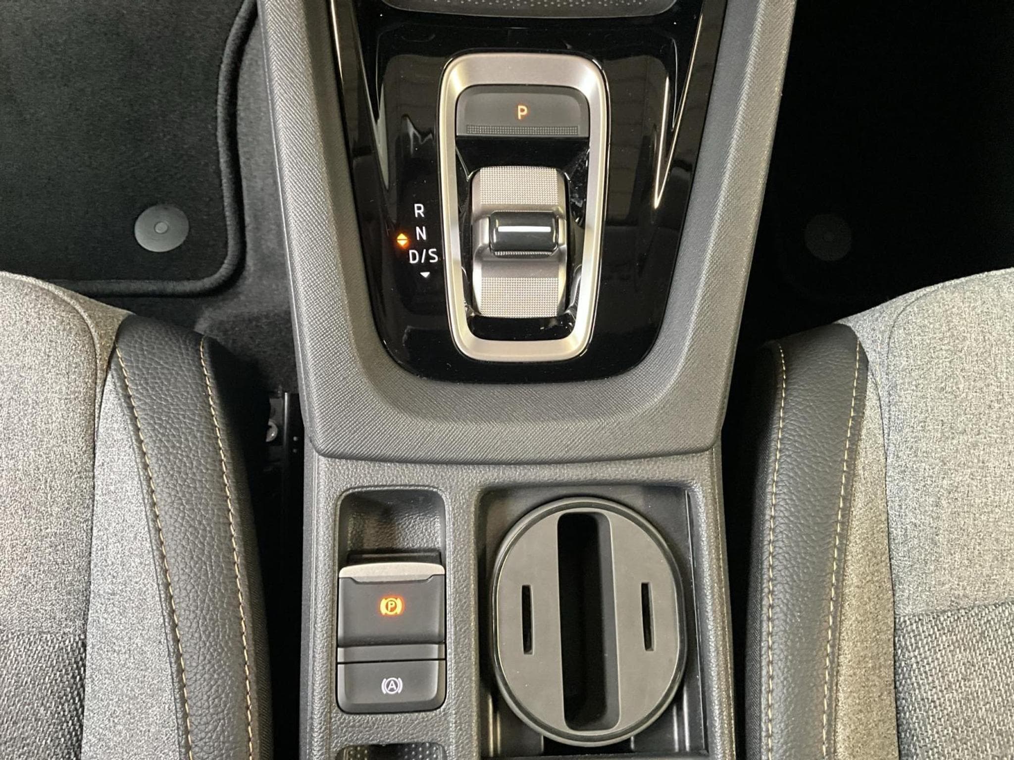 Skoda Octavia Selection+DSG+LODGE+P.Comfort+Light&View+P.Ass.-Drive (2025) - Photo 16