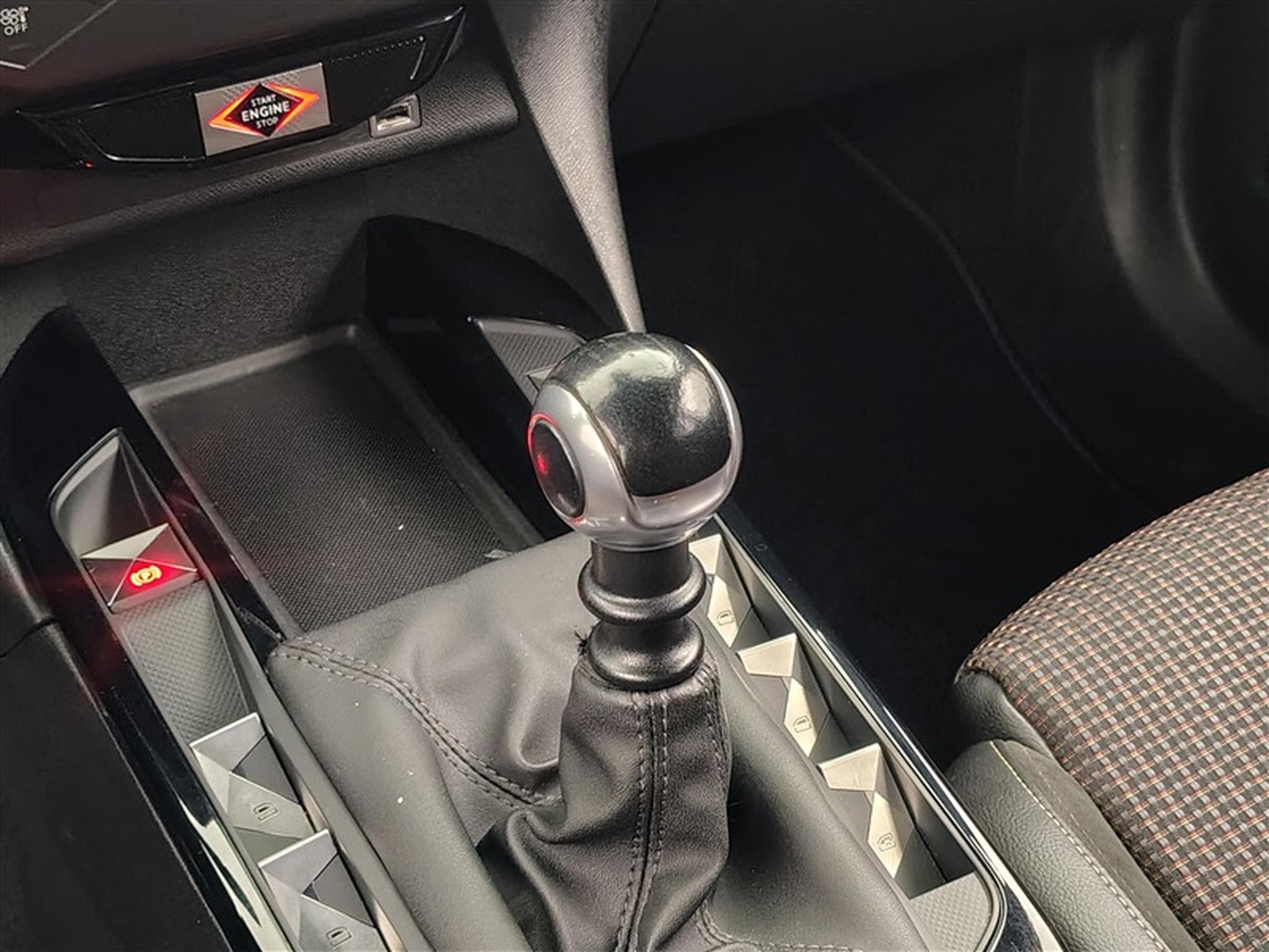 DS Automobiles DS3 1.2 Puretech 100Cv Performance Line CARPLAY / CAMERA (2021) - Photo 12