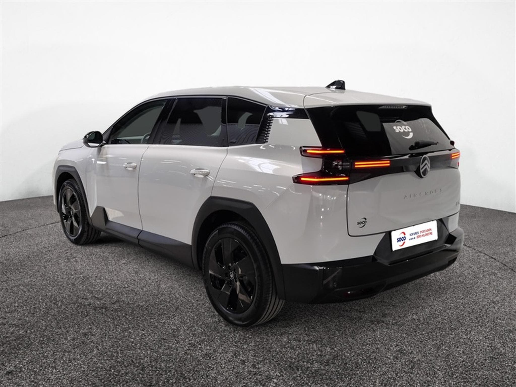 Citroën C5 Aircross 1.2 Hybrid 145cv E-DCS6 Plus NAVI / FULL LED / CAMERA / JA19 (2026) - Photo 2