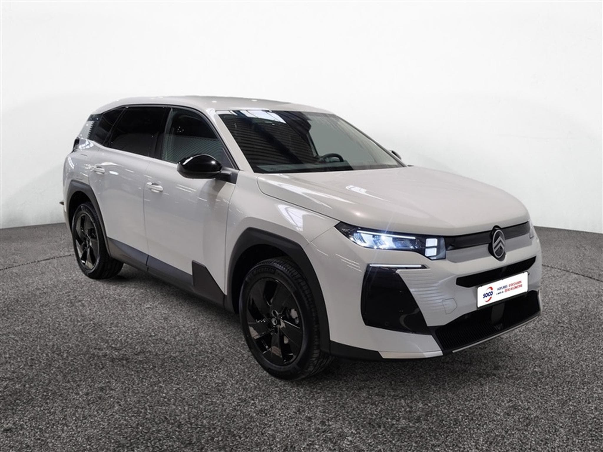 Citroën C5 Aircross 1.2 Hybrid 145cv E-DCS6 Plus NAVI / FULL LED / CAMERA / JA19 (2026) - Photo 21