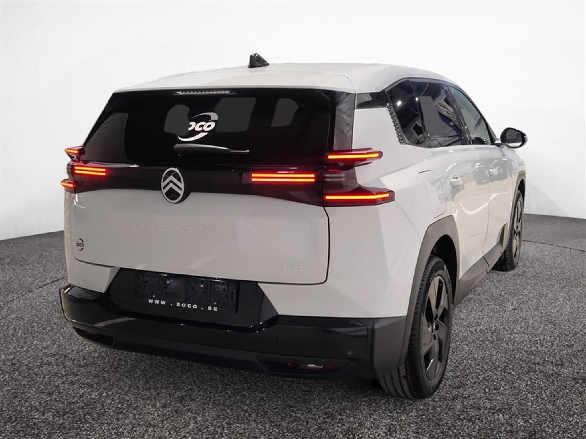 Citroën C5 Aircross 1.2 Hybrid 145cv E-DCS6 Plus NAVI / FULL LED / CAMERA / JA19 (2026) - Photo 22