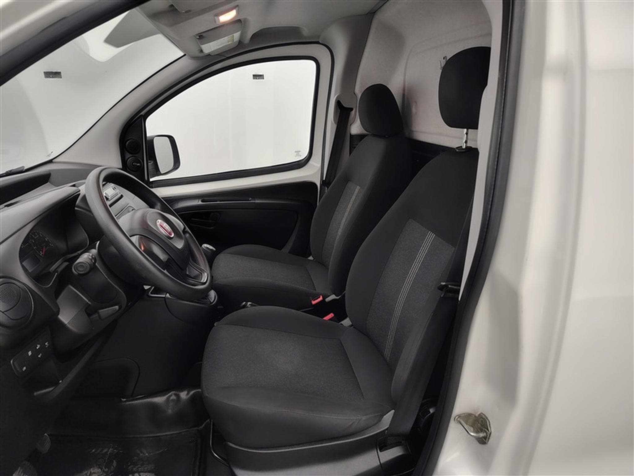 Fiat Fiorino 1.3 Multijet 95Cv Cargo CLIM (2022) - Photo 7