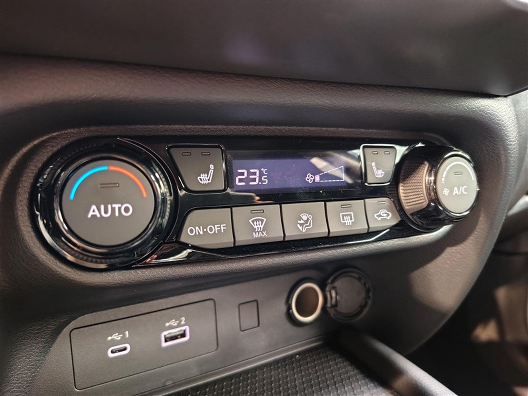 Nissan Juke 1.0 DIG-T 115cv DCT Acenta CARPLAY / FULL LED / CAMERA (2026) - Photo 19