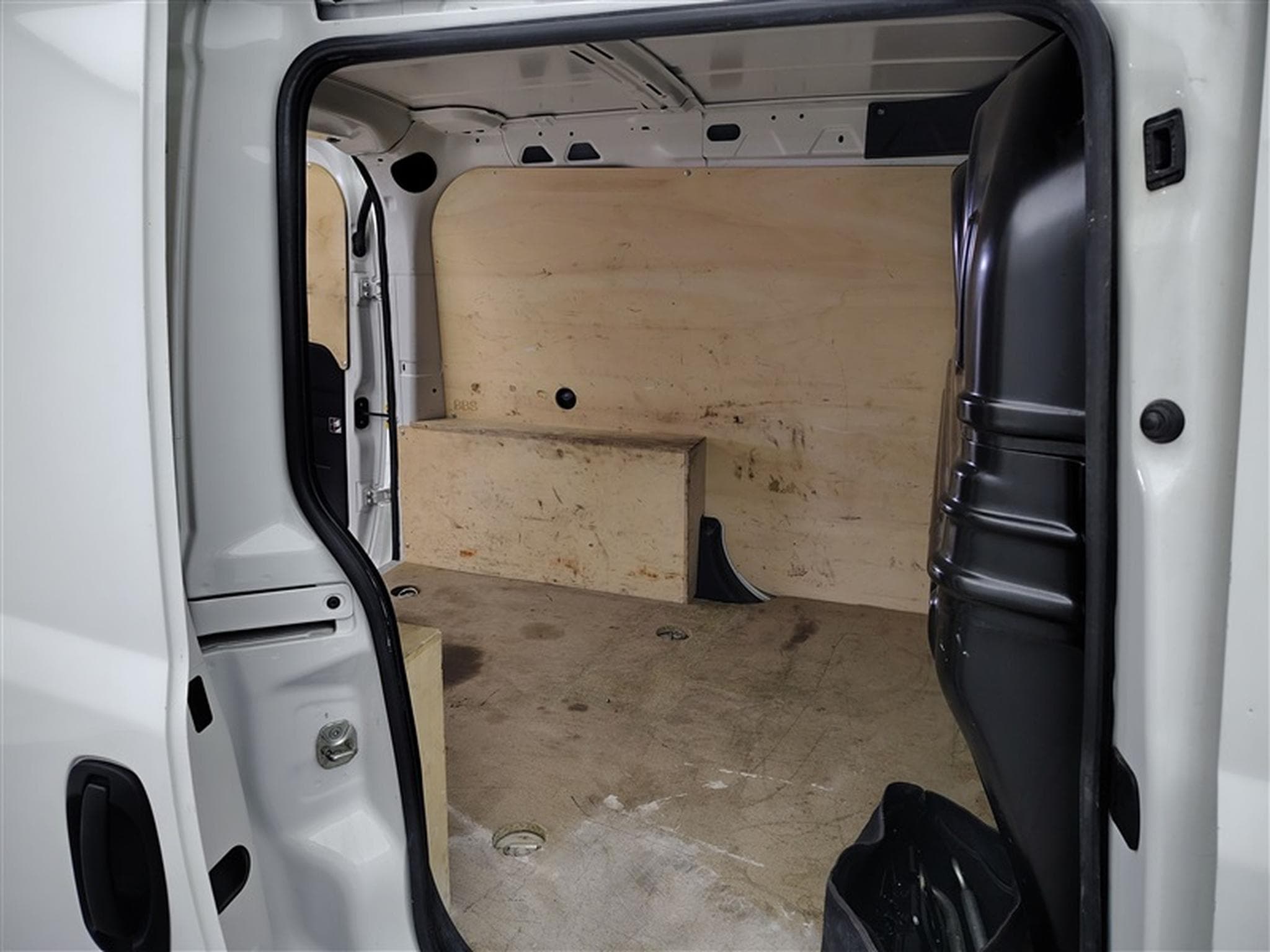 Fiat Doblo 1.6 MJET Cargo CLIM / CARPLAY (2023) - Photo 13