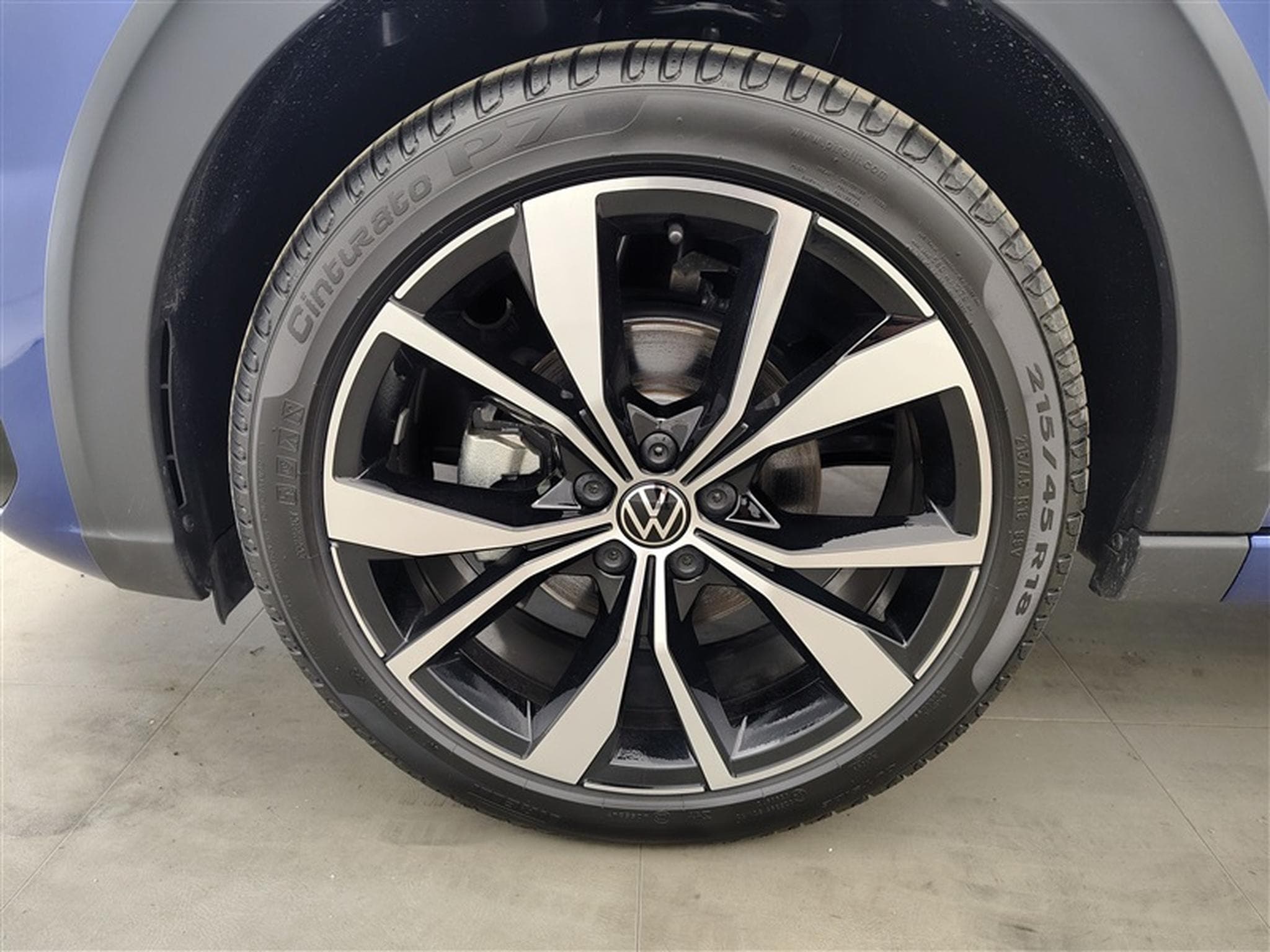 VW Taigo 1.0 TSI 115cv DSG R-Line NAVI / FULL LED / CAMERA / JA 18" (2025) - Photo 6