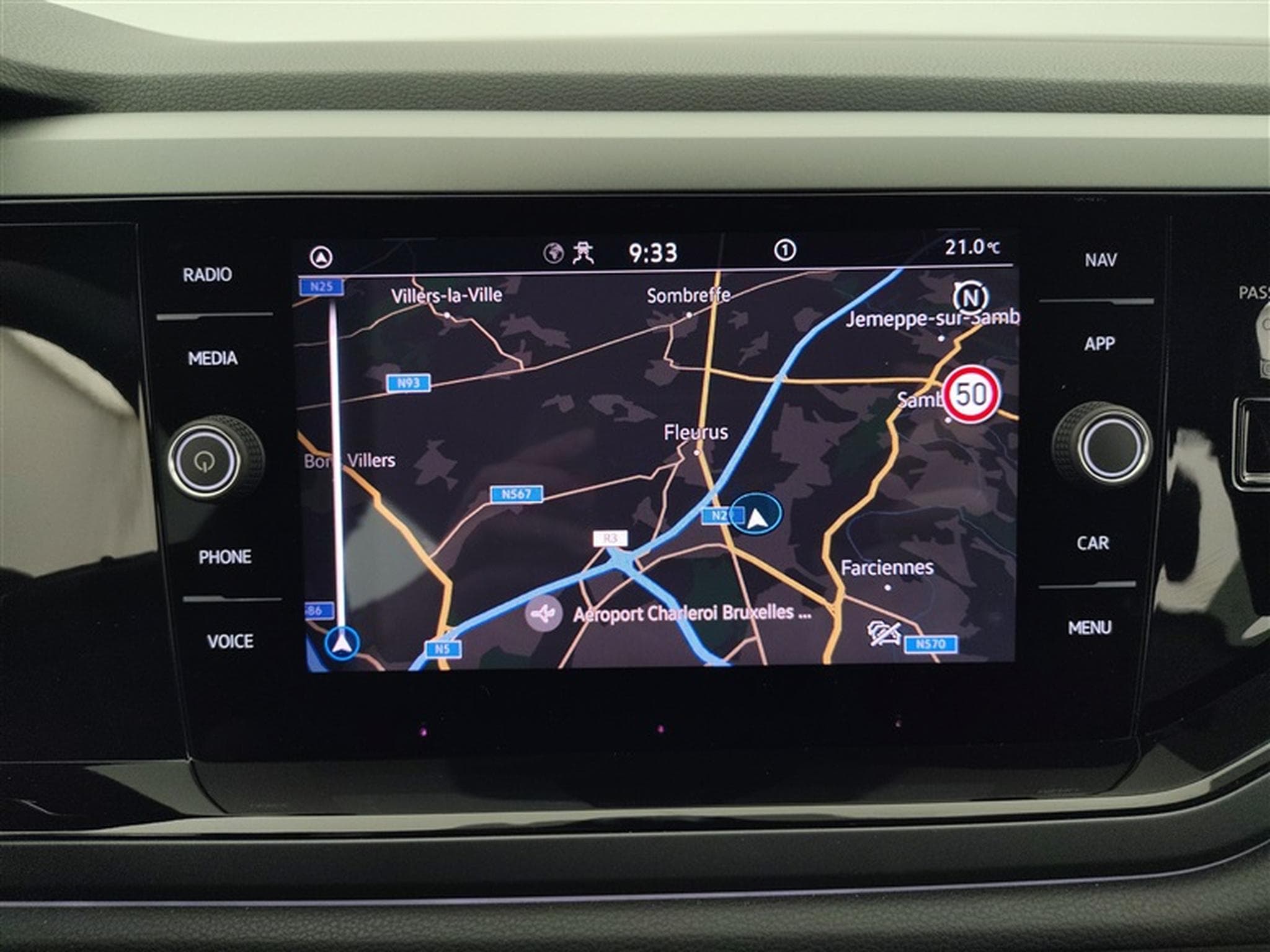 VW Taigo 1.0 TSI 115cv DSG R-Line NAVI / FULL LED / CAMERA / JA 18" (2025) - Photo 11