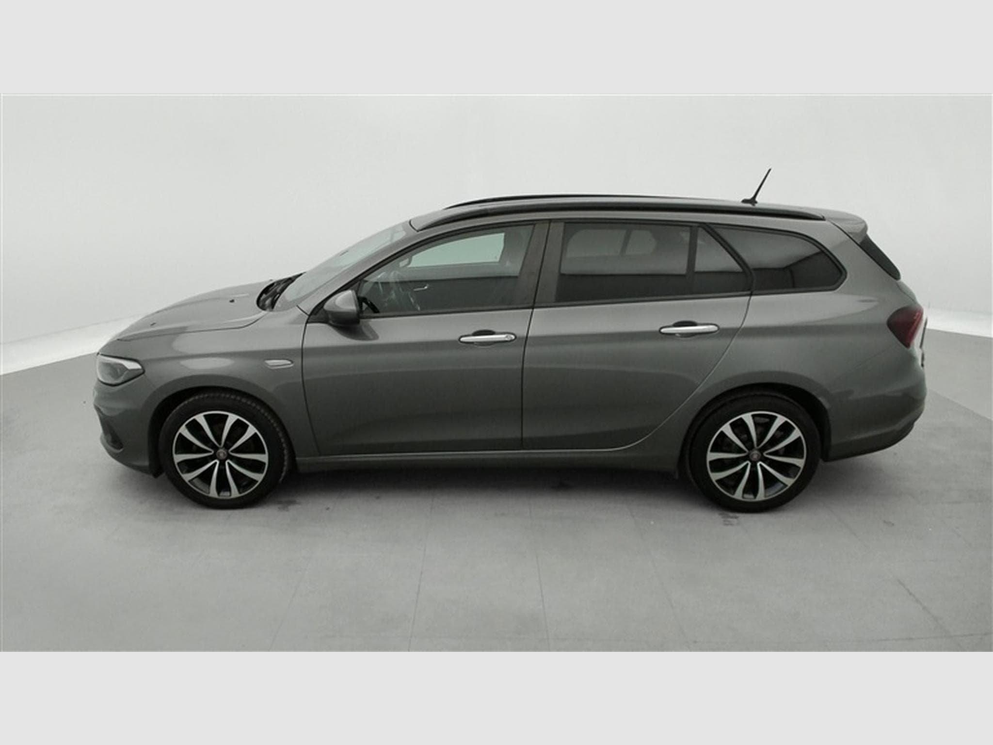 Fiat Tipo SW 1.4 Turbo Mirror S&S (EU6d-TEMP) (2019) - Photo 3