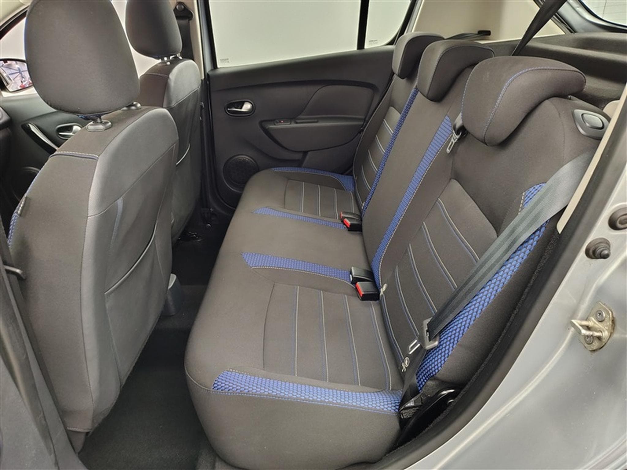 Dacia Sandero 1.5 Blue dCi Anniversary (EU6.2) (2020) - Photo 13