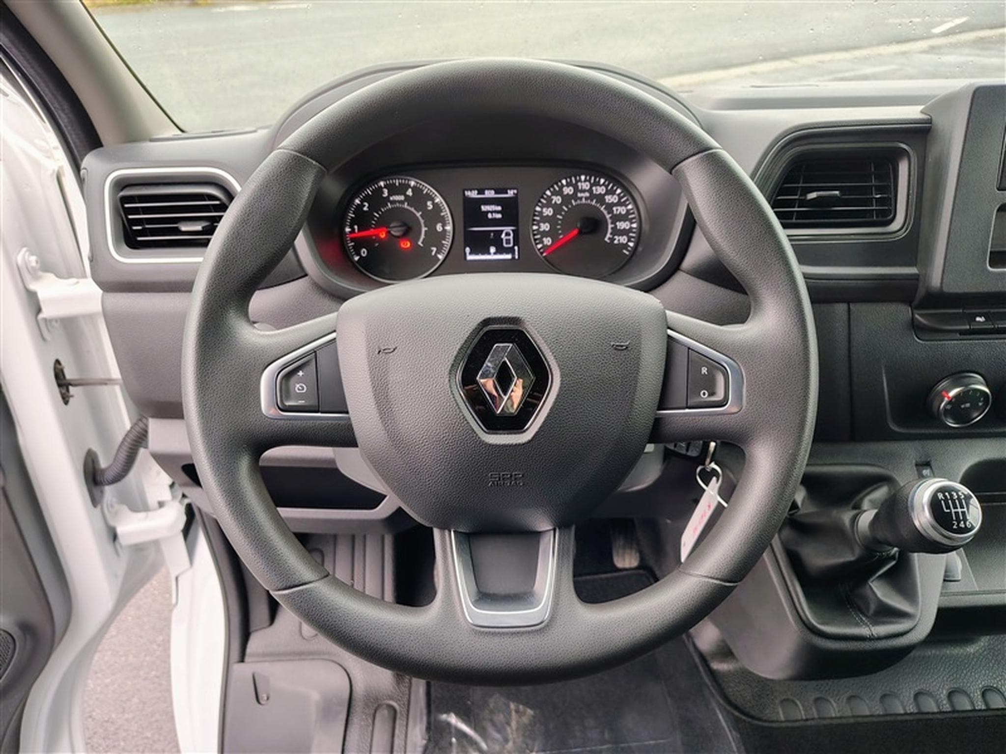 Renault Master 2.3 dCi 136cv L1H2 Confort (2021) - Photo 9