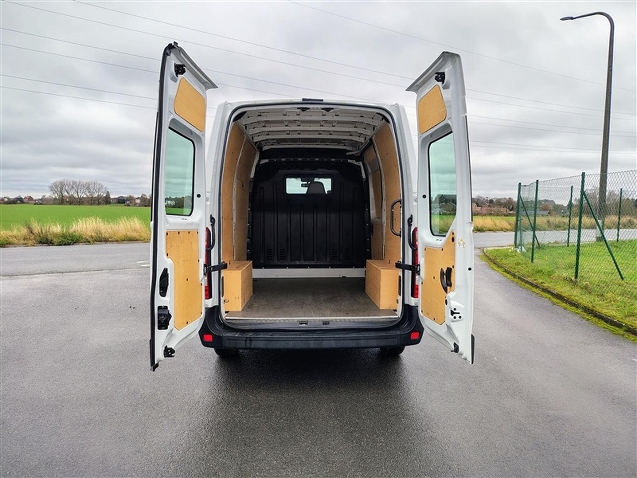 Renault Master 2.3 dCi 136cv L1H2 Confort (2021) - Photo 14