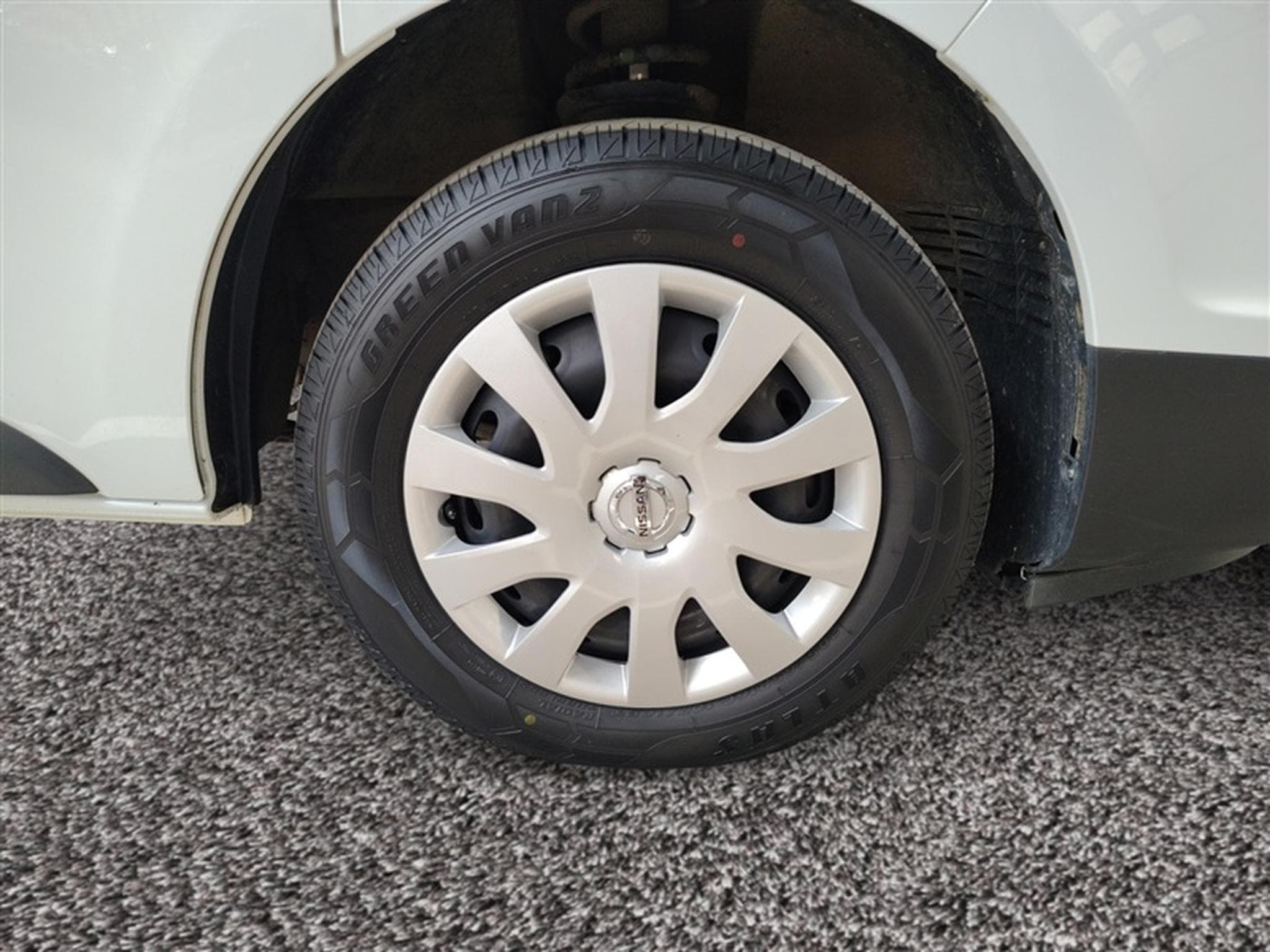 Nissan Primastar 2.0 dCi 30 L2H1 FULL LED / CLIM (2024) - Foto 6