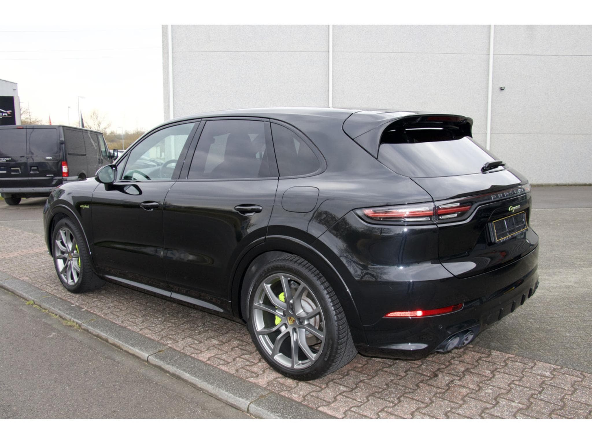 Porsche Cayenne E-Hybrid Cayenne Platinum Edition - Sport Design Pack (2023) - Foto 3