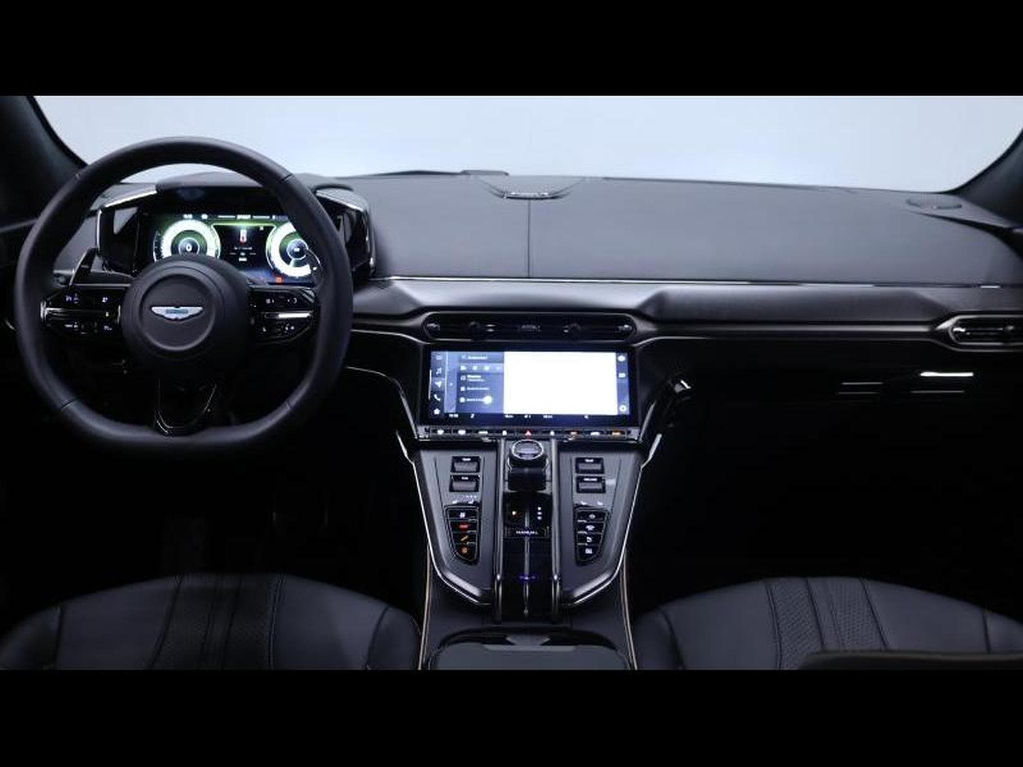 Aston-Martin V8 Vantage New Vantage V8 (2025) - Photo 17