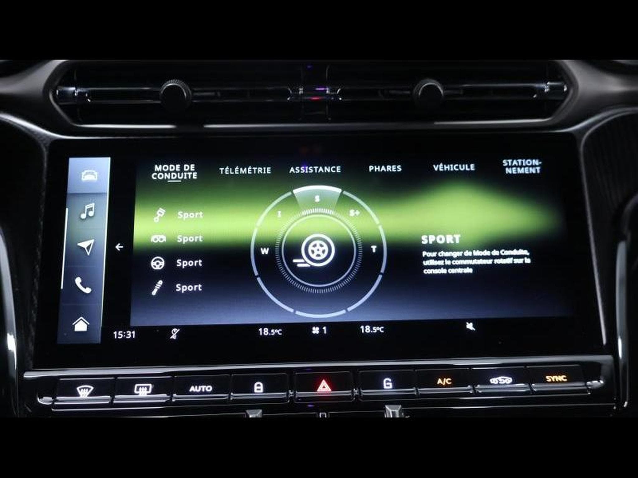 Aston-Martin V8 Vantage New Vantage V8 (2025) - Photo 27