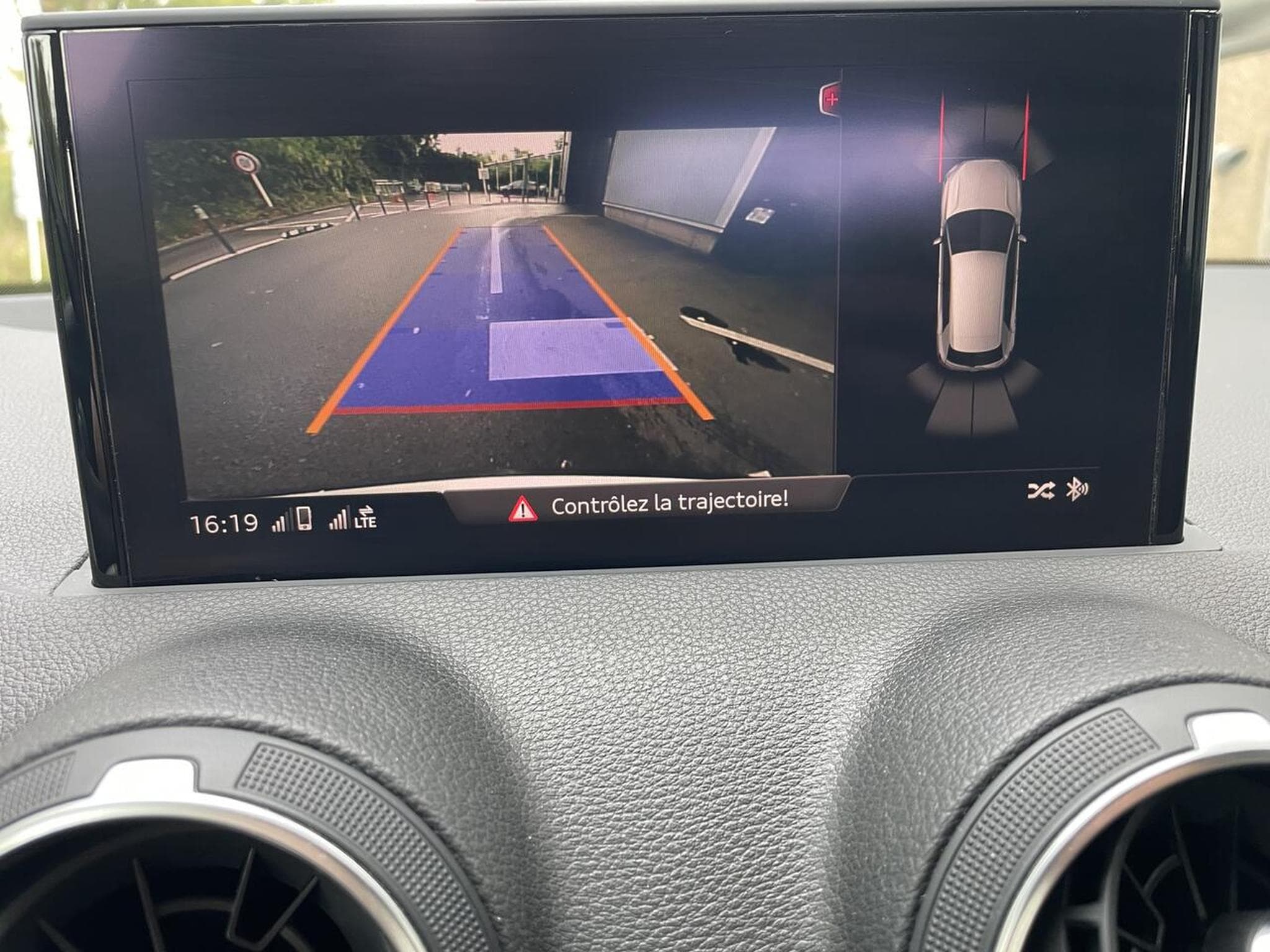 Audi Q2 35 TDI 150 S-TRONIC CARPLAY DESIGN (2022) - Foto 4