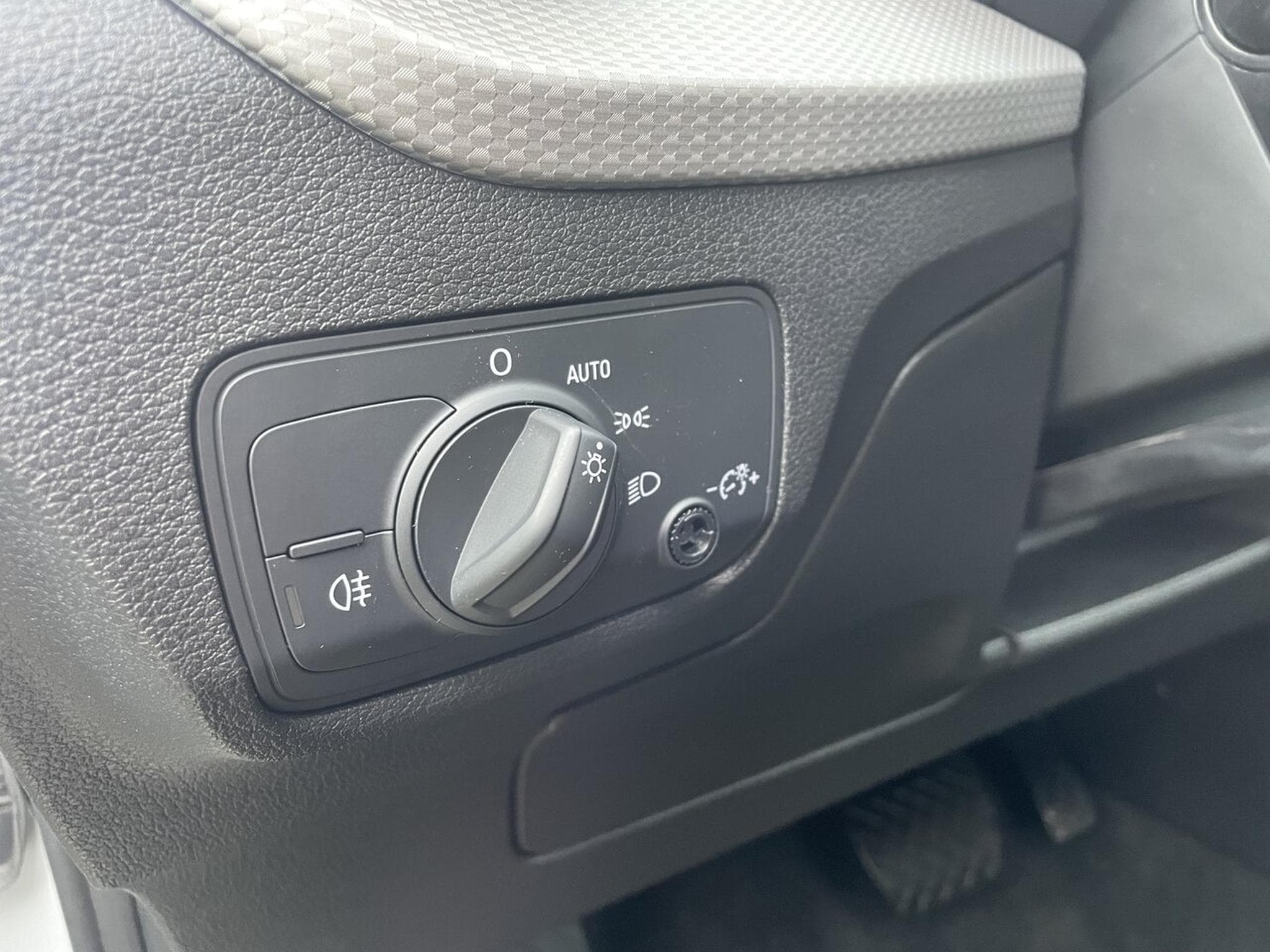 Audi Q2 35 TDI 150 S-TRONIC CARPLAY DESIGN (2022) - Foto 6