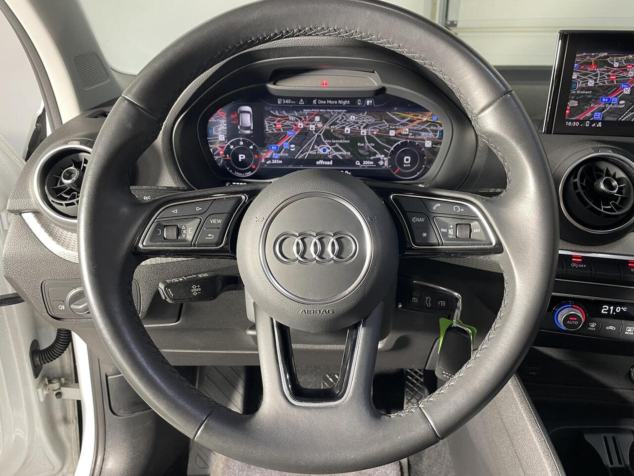 Audi Q2 35 TDI 150 S-TRONIC CARPLAY DESIGN (2022) - Foto 8