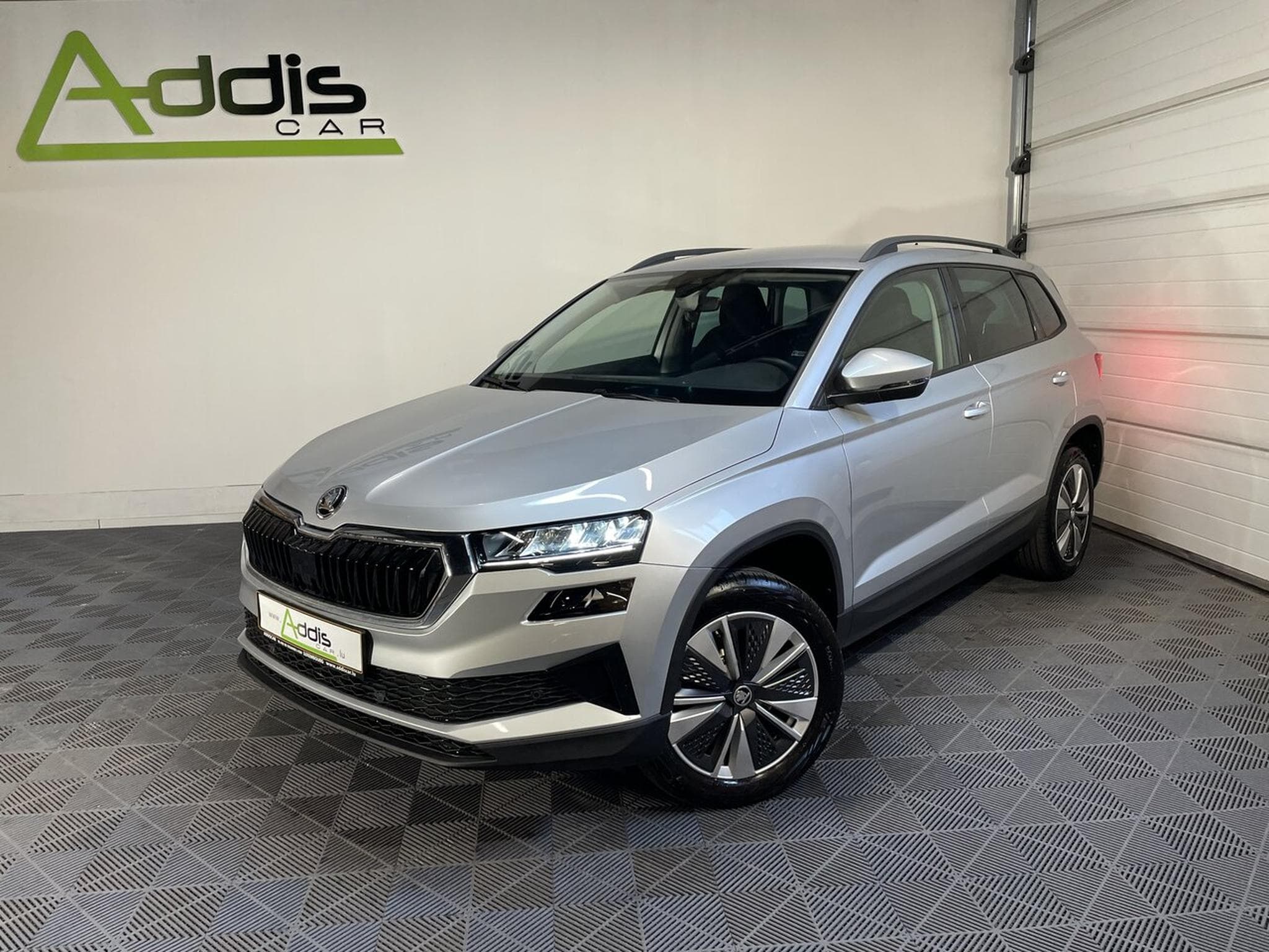 Skoda Karoq 2.0 TDI 115 DSG7 BUSINESS GPS CARPLAY (2023) - Foto 1